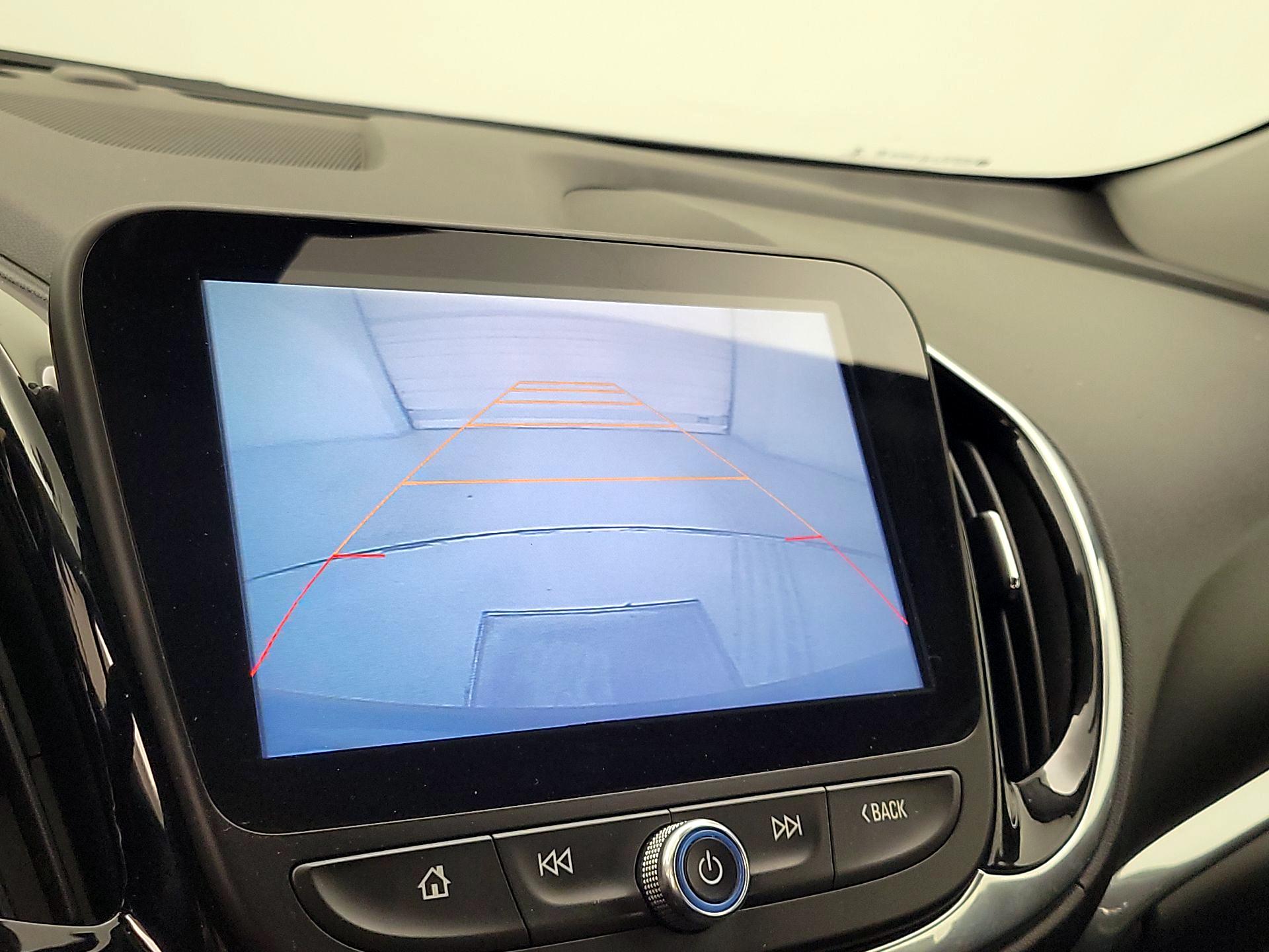 Thumbnail: 2016 Chevrolet Volt - 14