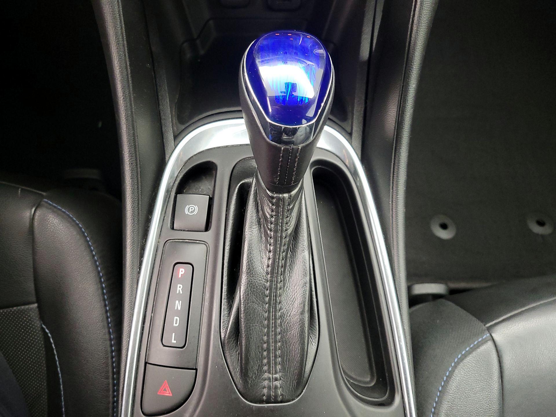 Thumbnail: 2016 Chevrolet Volt - 17