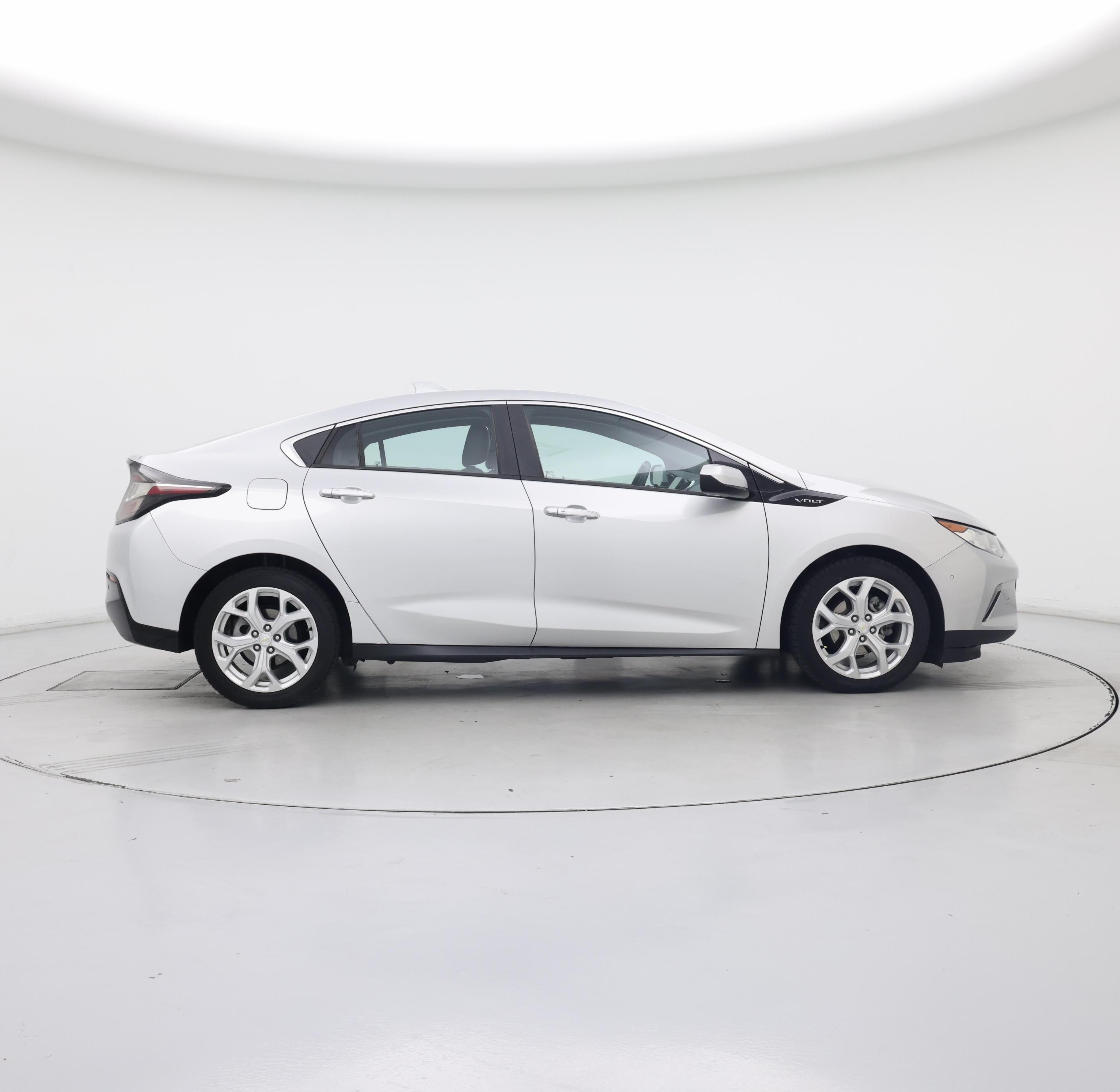 Thumbnail: 2016 Chevrolet Volt - 7
