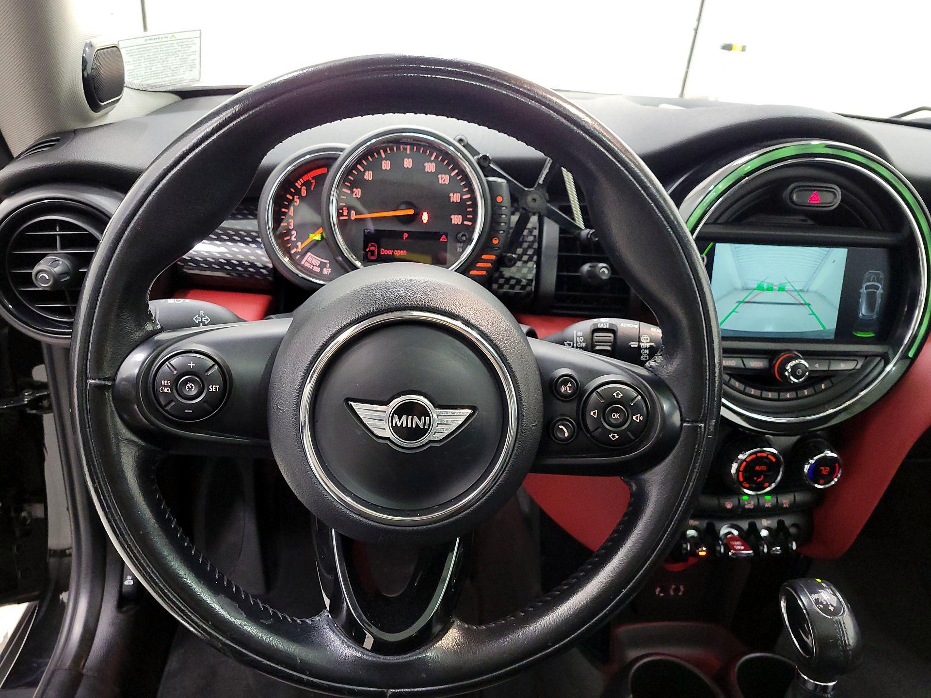 Thumbnail: 2017 MINI Cooper Hardtop - 10