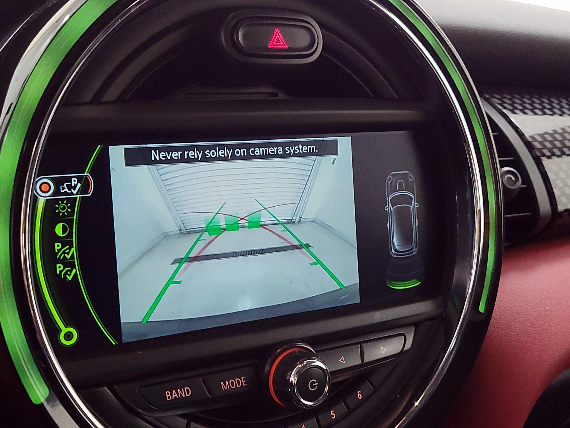 Thumbnail: 2017 MINI Cooper Hardtop - 14