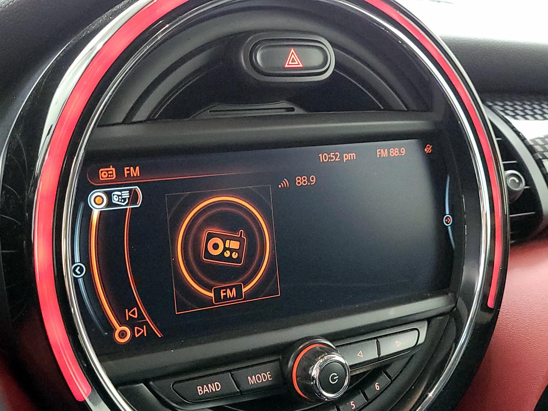 Thumbnail: 2017 MINI Cooper Hardtop - 15