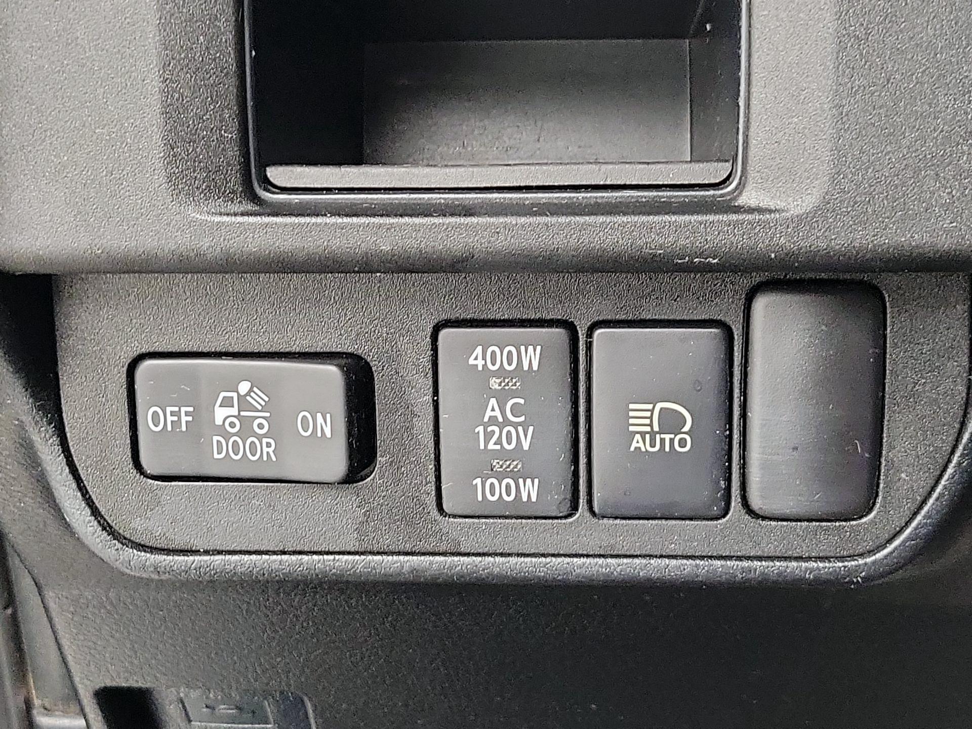 Thumbnail: 2019 Toyota Tacoma - 13