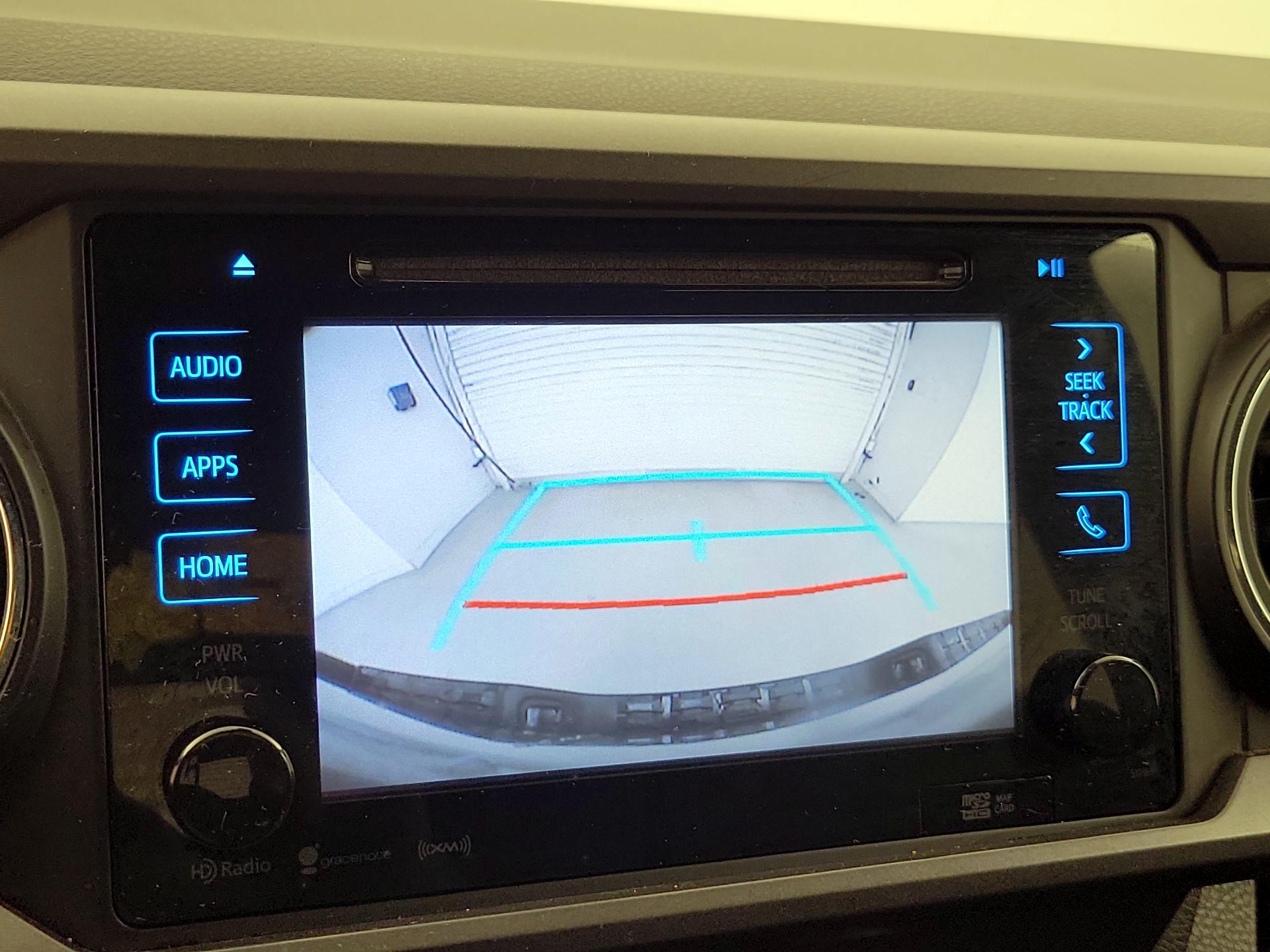 Thumbnail: 2019 Toyota Tacoma - 15