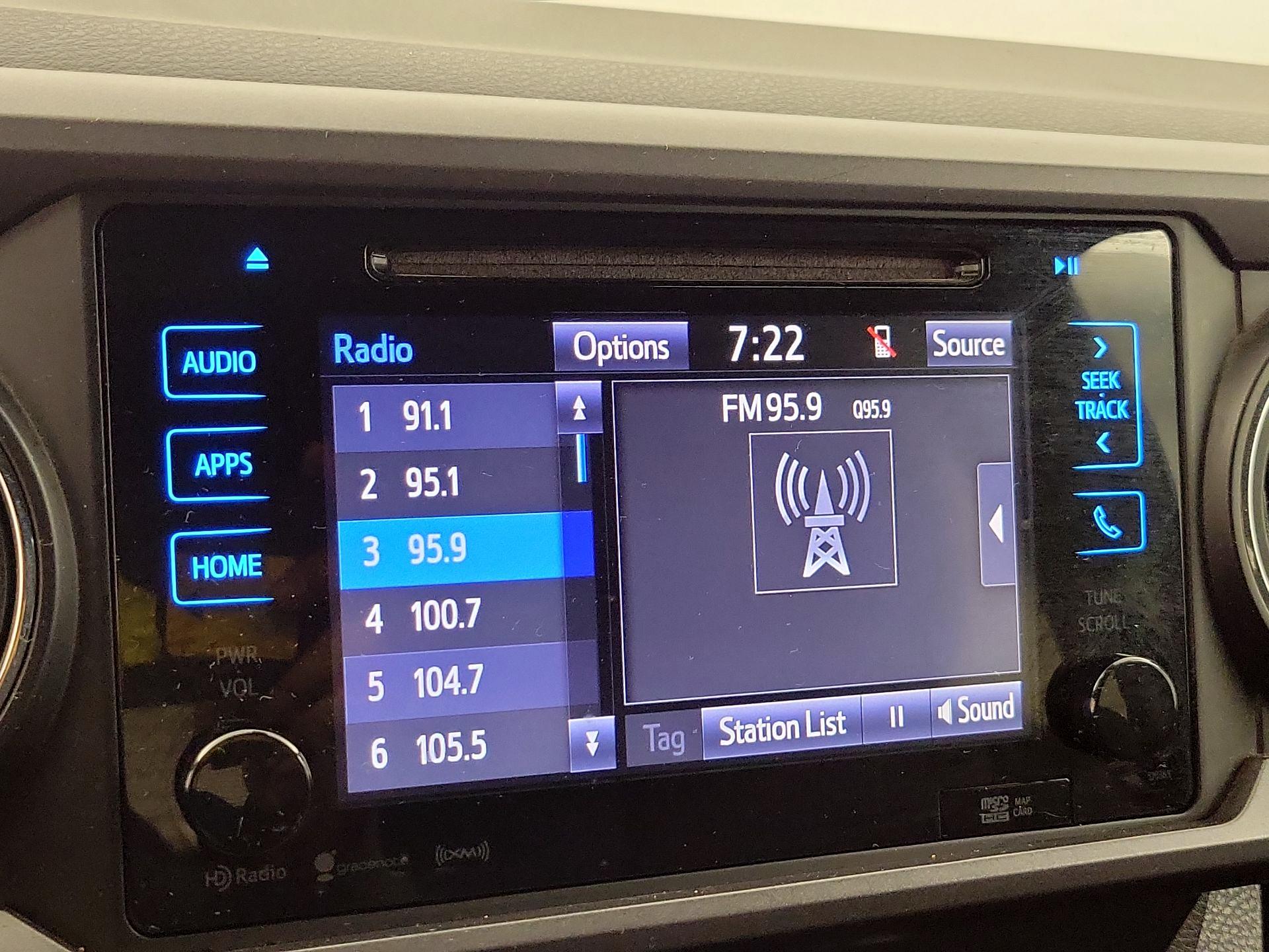 Thumbnail: 2019 Toyota Tacoma - 16