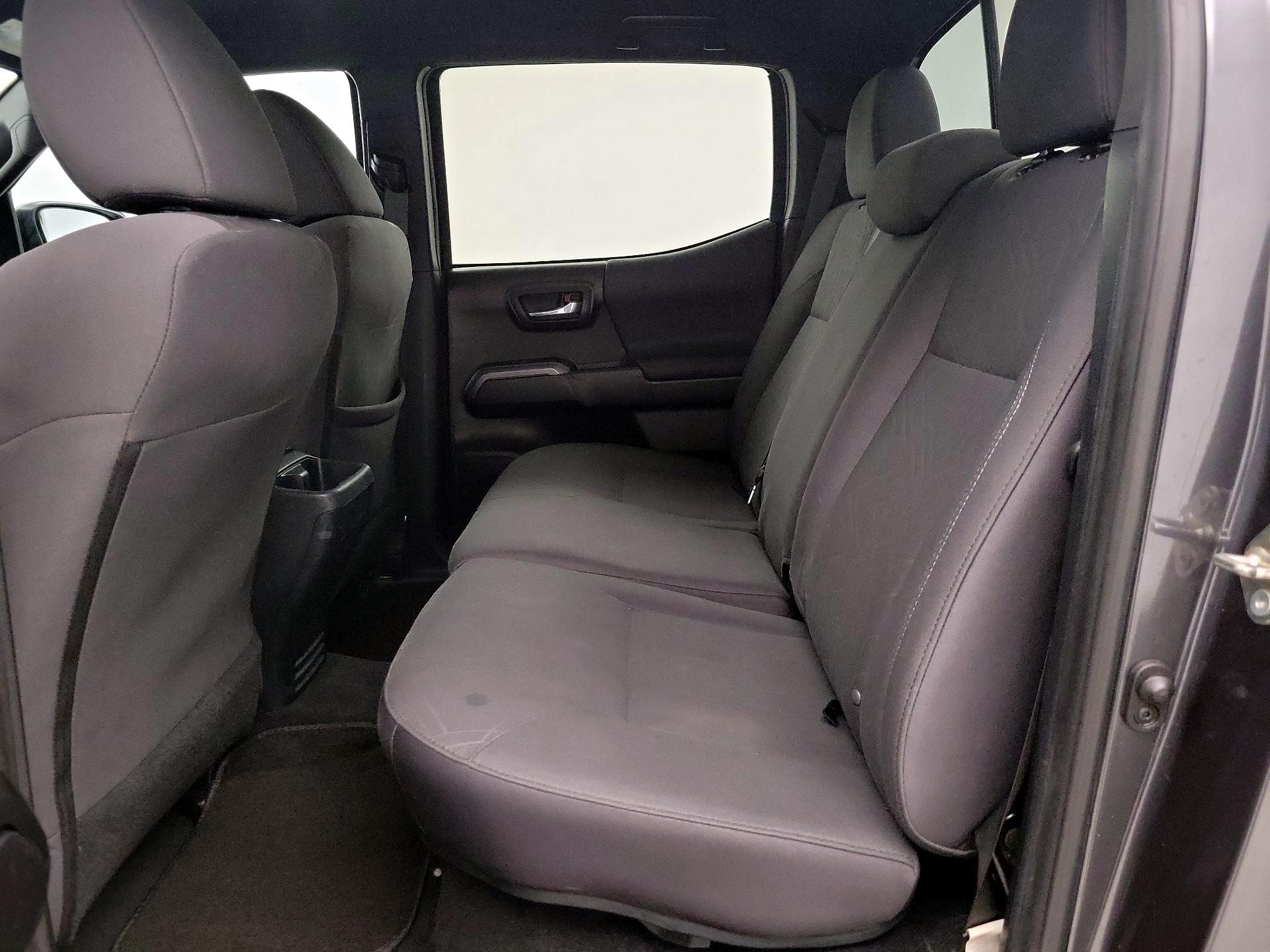 Thumbnail: 2019 Toyota Tacoma - 20