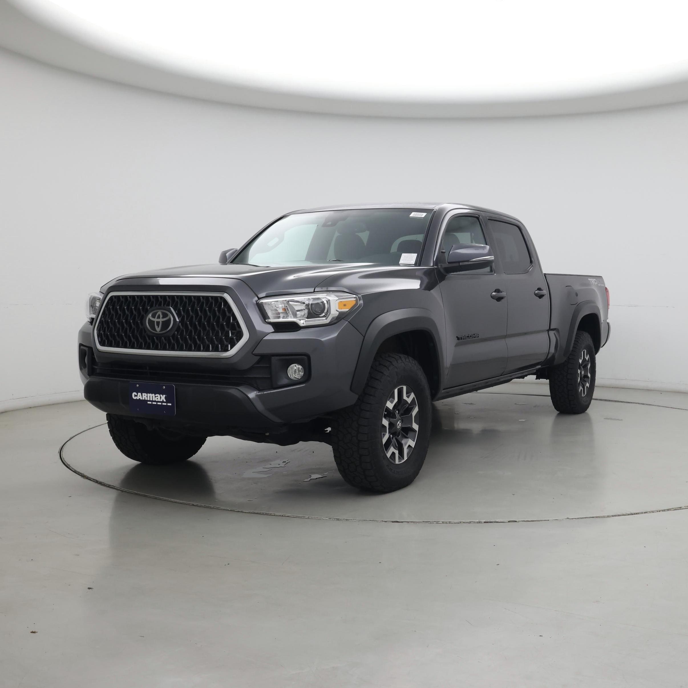 Thumbnail: 2019 Toyota Tacoma - 4