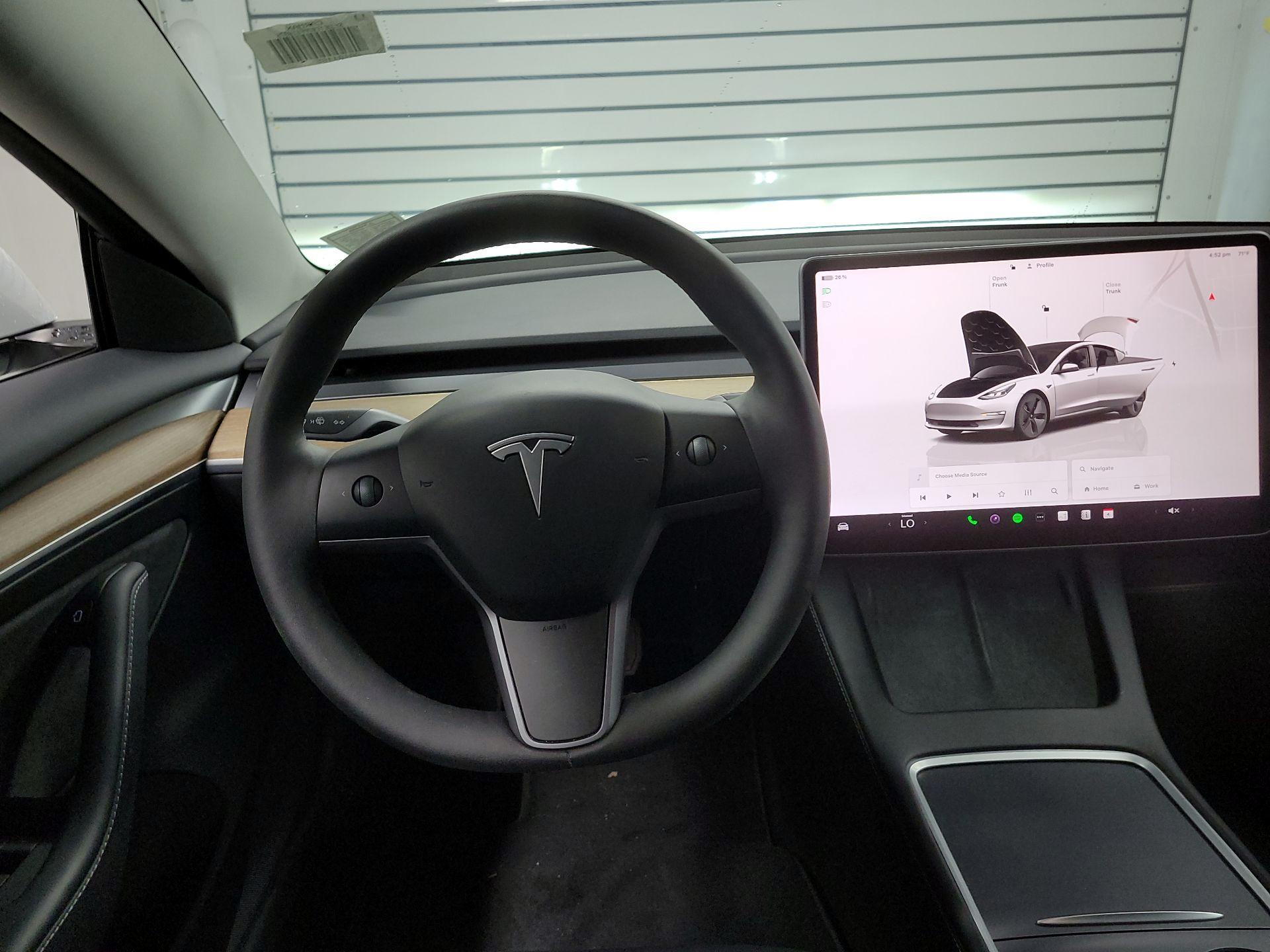 Thumbnail: 2023 Tesla Model 3 - 10