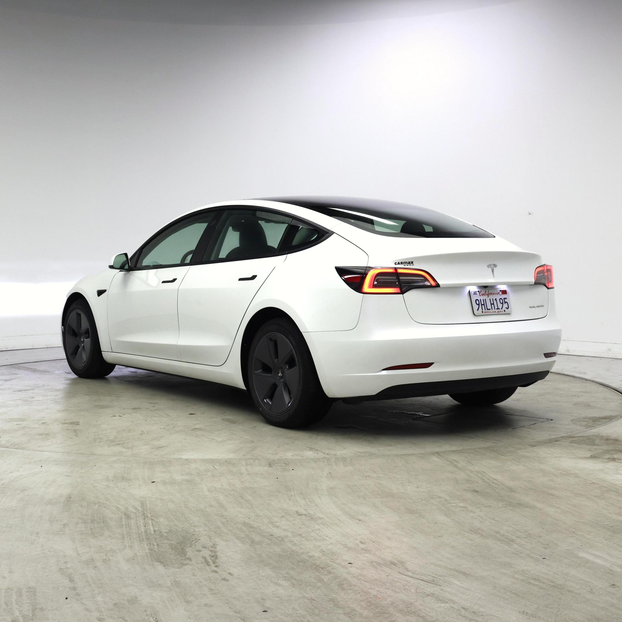 Thumbnail: 2023 Tesla Model 3 - 2