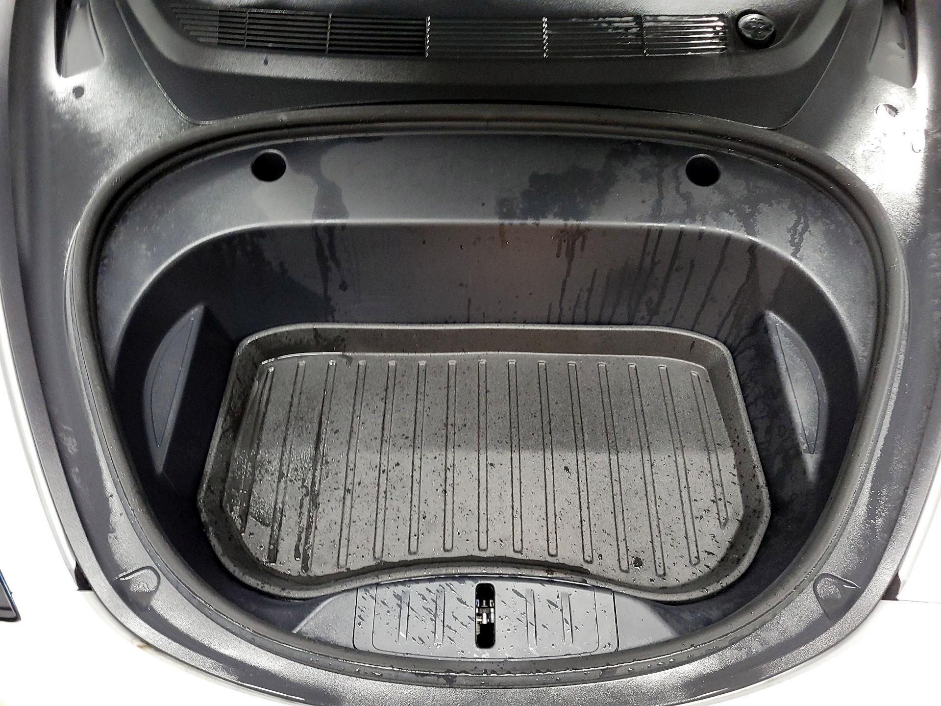 Thumbnail: 2023 Tesla Model 3 - 19