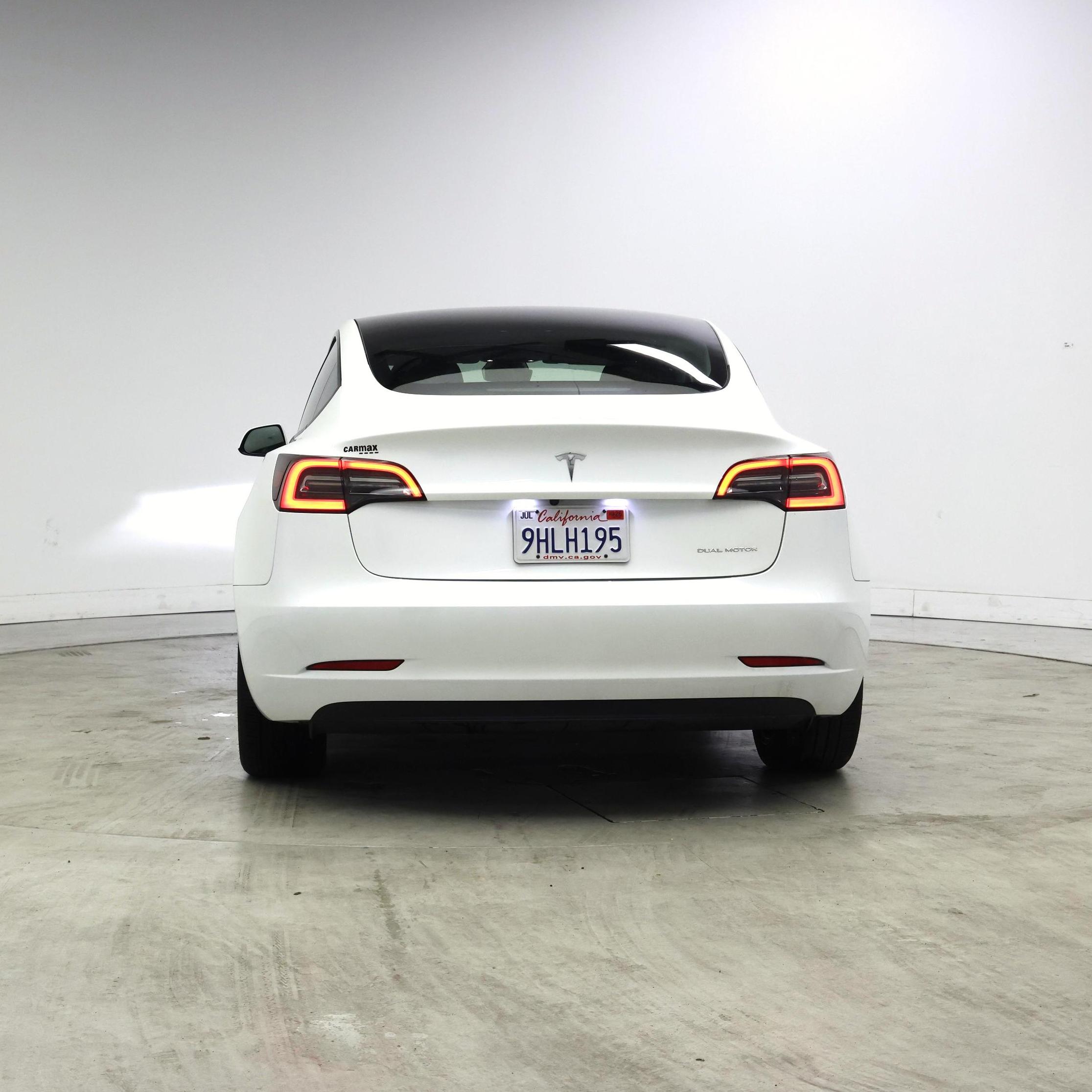 Thumbnail: 2023 Tesla Model 3 - 6