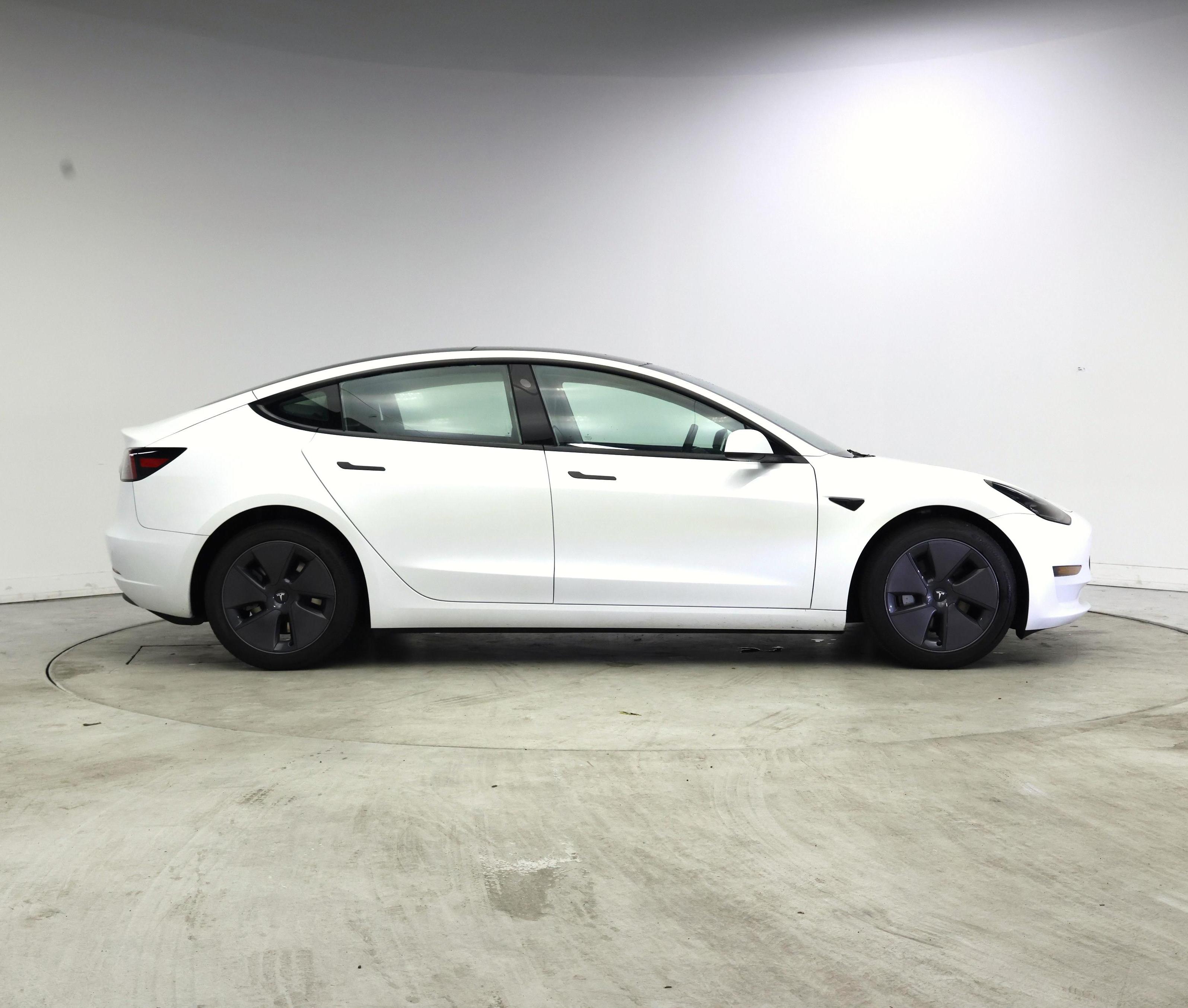 Thumbnail: 2023 Tesla Model 3 - 7