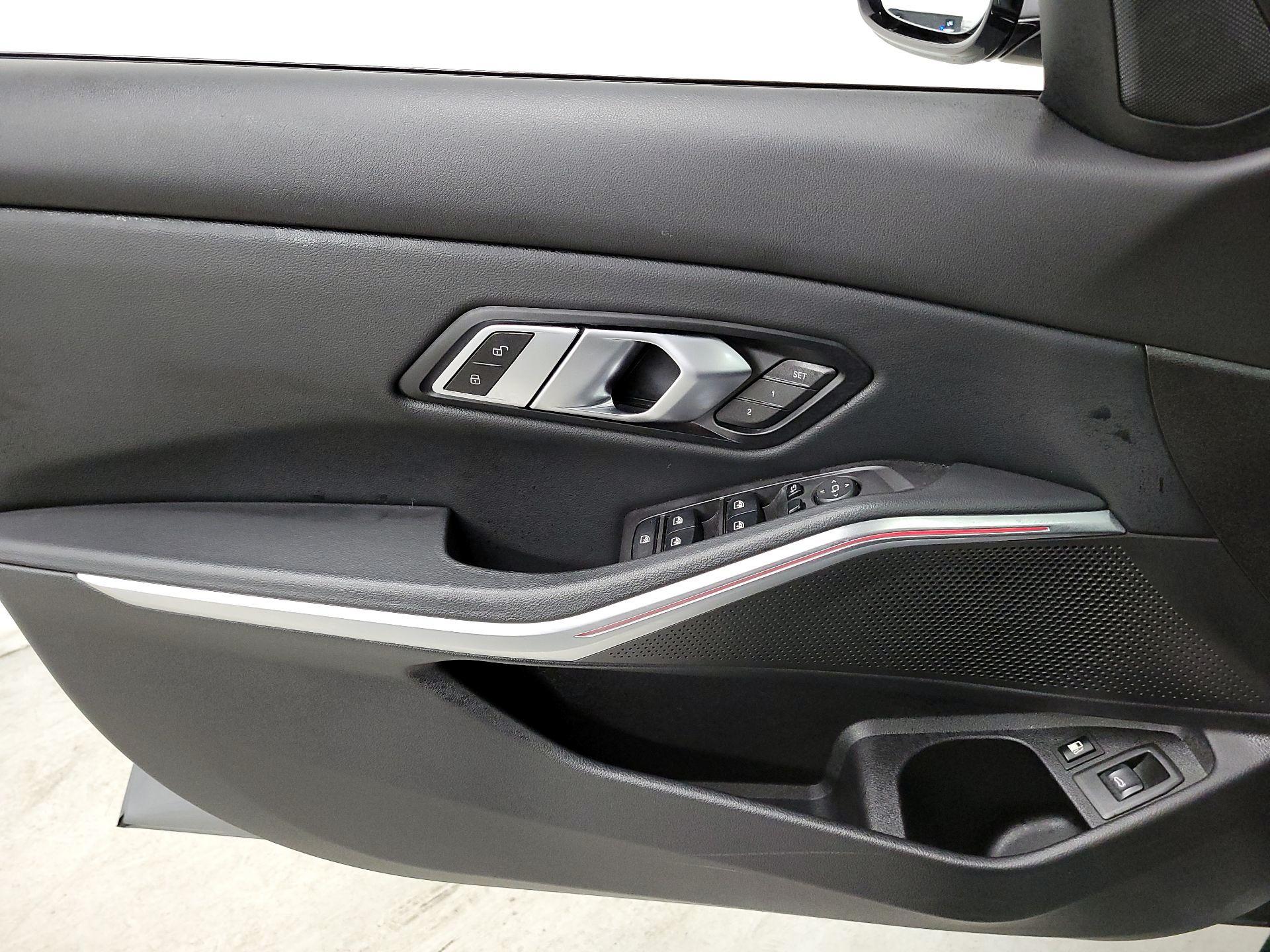 Thumbnail: 2023 BMW 3 Series - 12