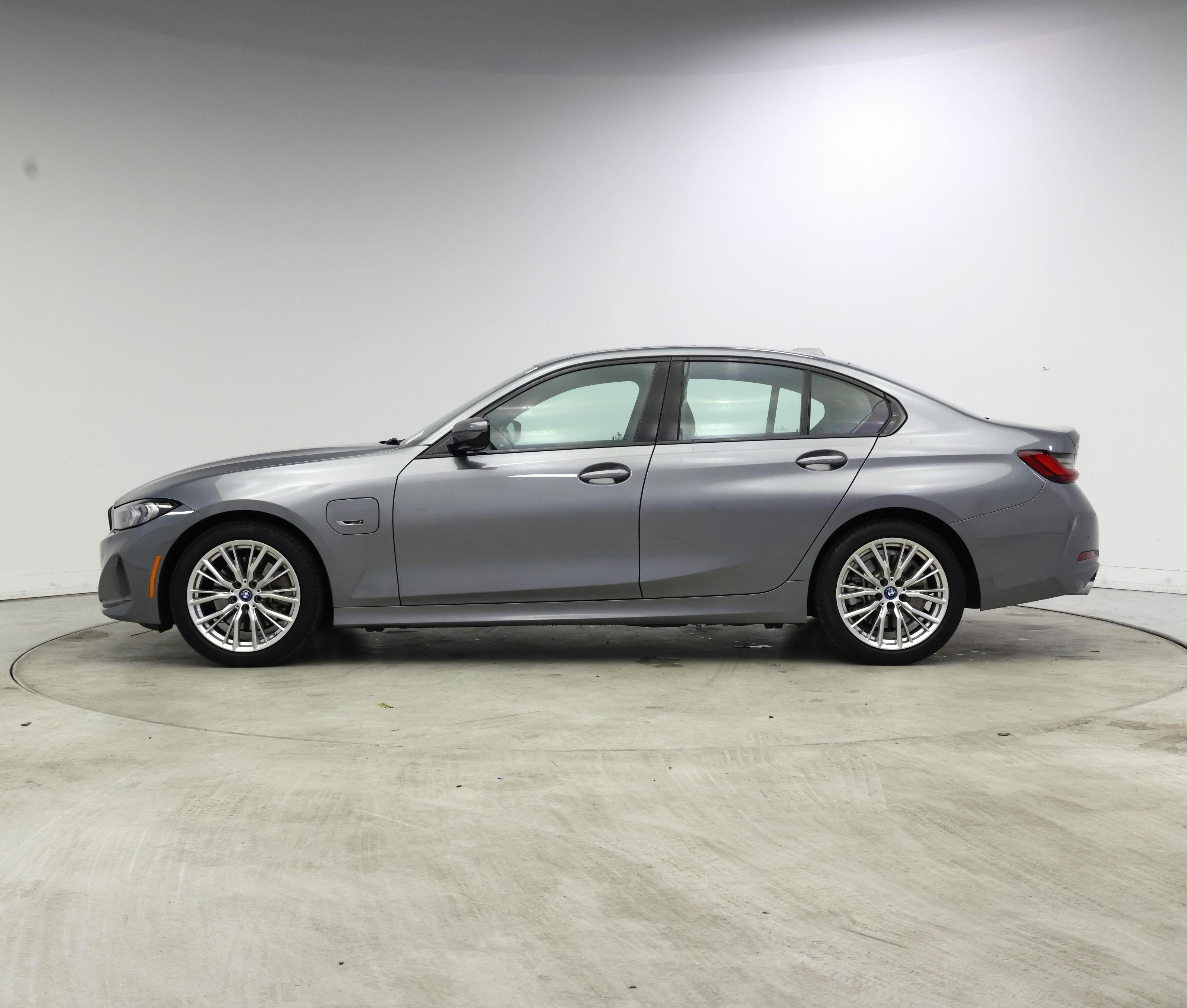 Thumbnail: 2023 BMW 3 Series - 3