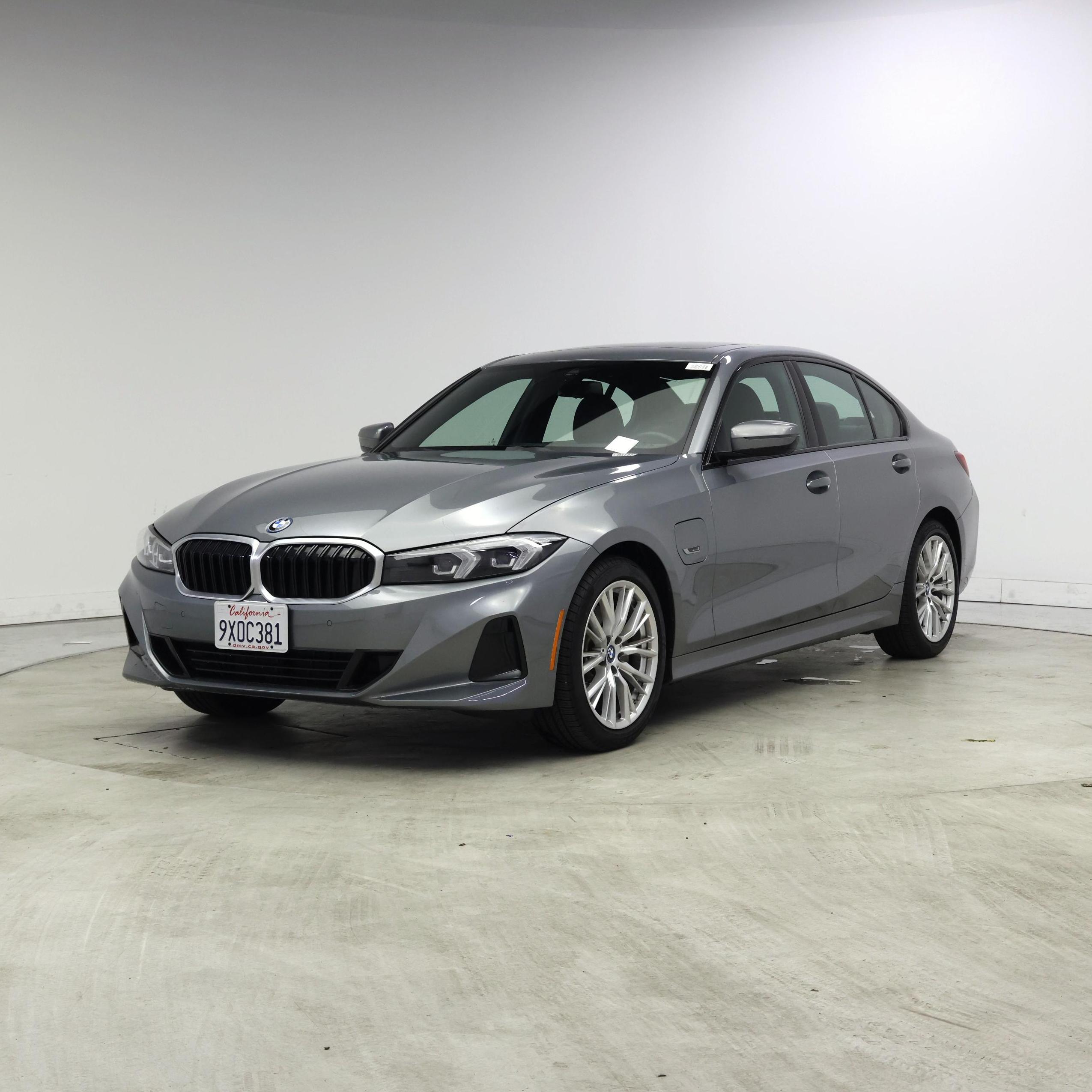 Thumbnail: 2023 BMW 3 Series - 4