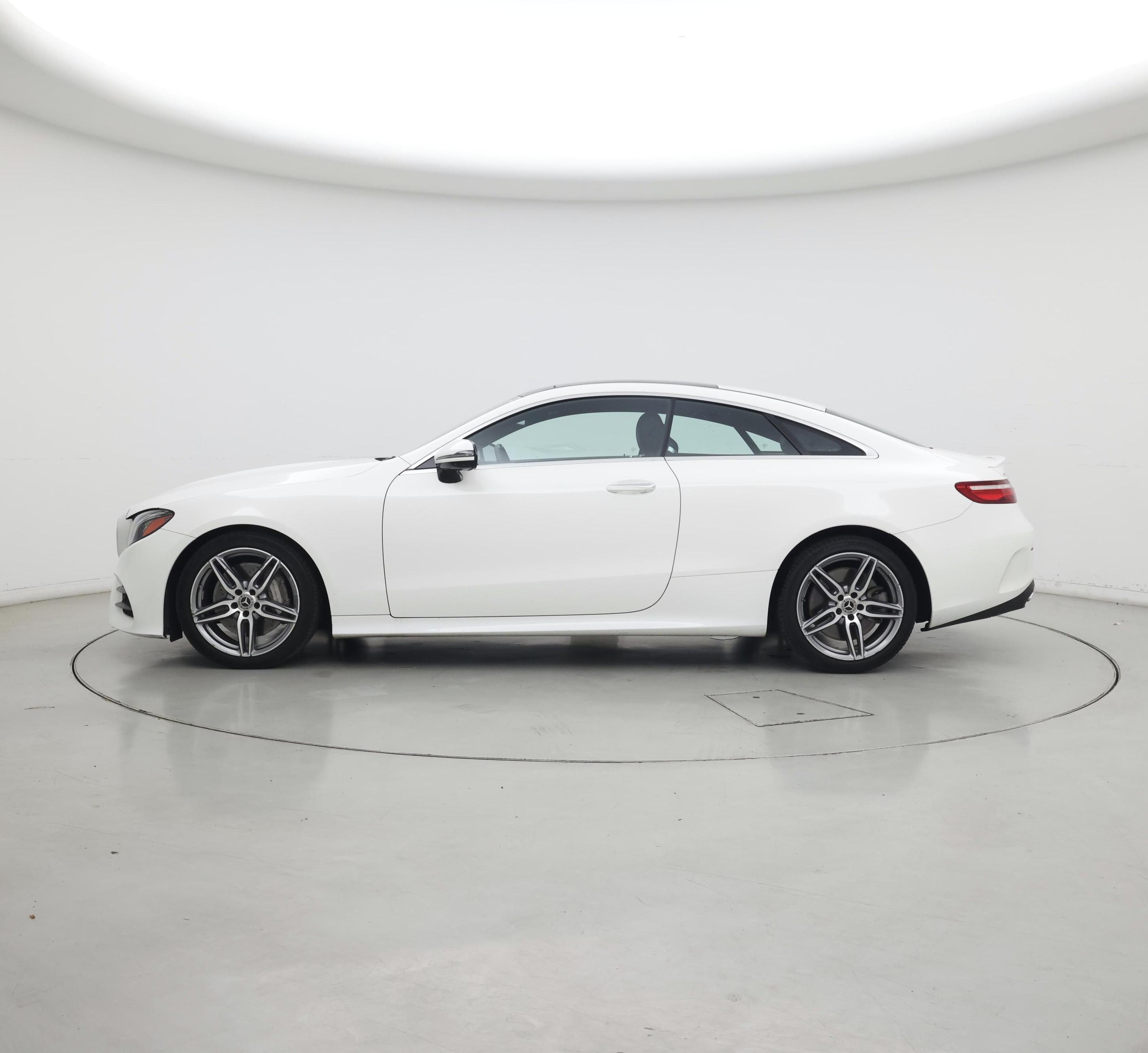 Thumbnail: 2019 Mercedes-Benz E-Class - 3