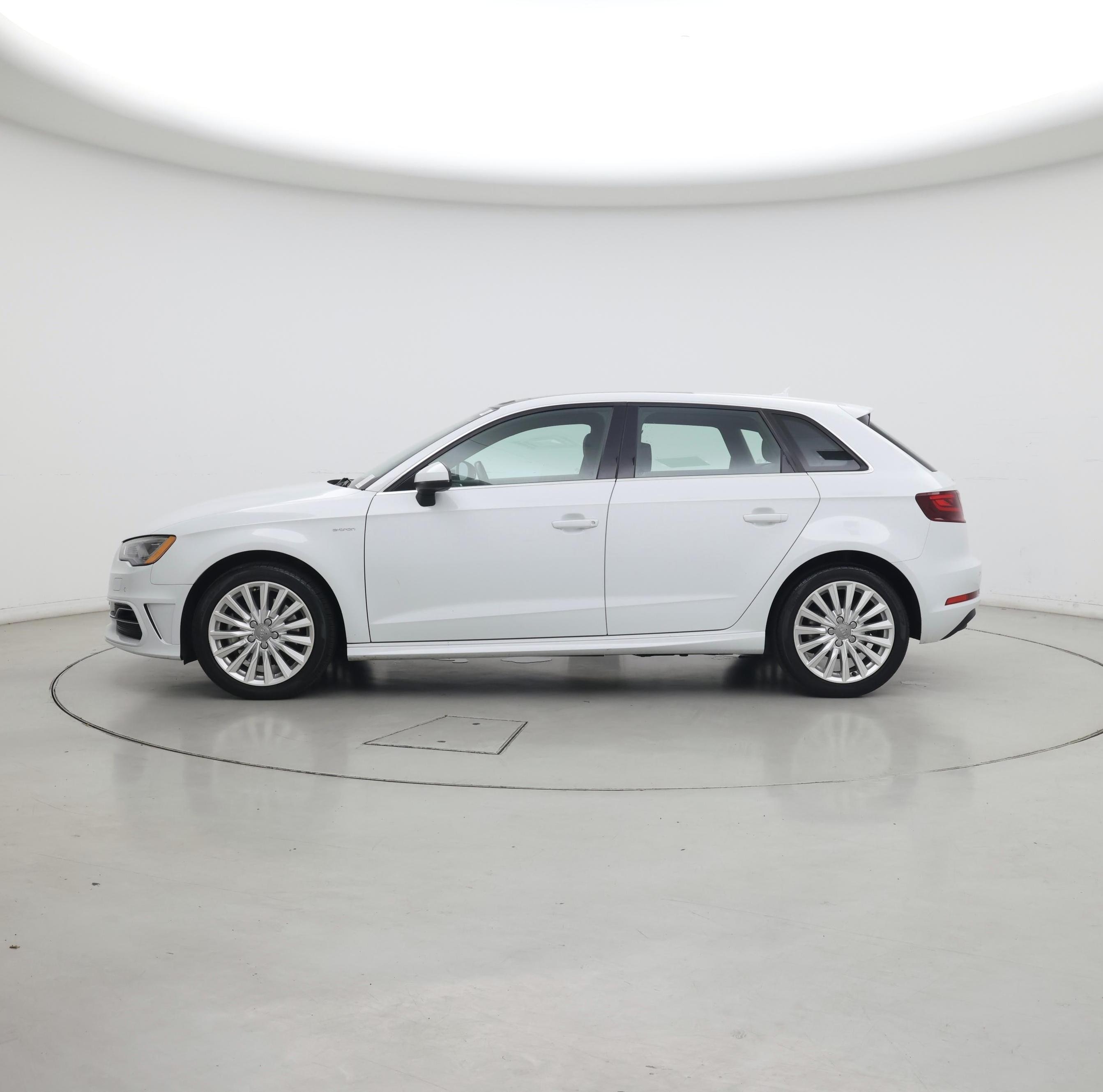 Thumbnail: 2016 Audi A3 - 3