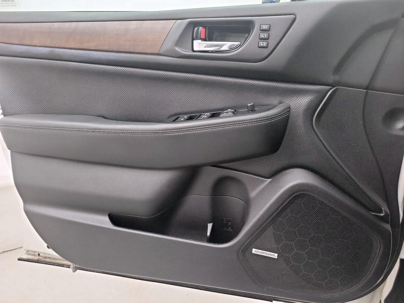 2016 Subaru Outback Limited - Photo 13