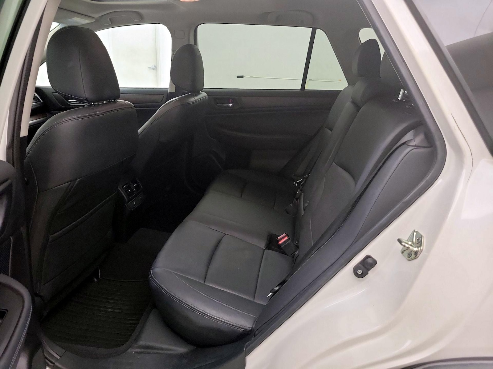 2016 Subaru Outback Limited - Photo 22