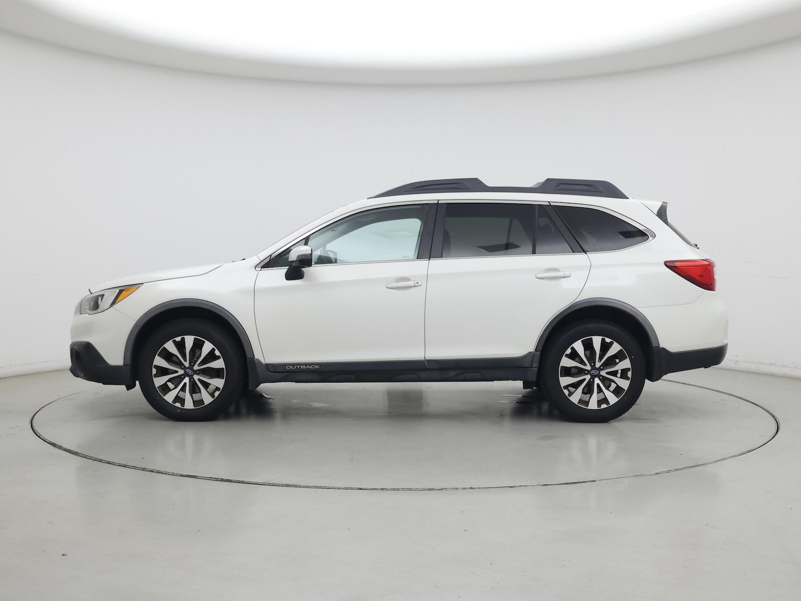 2016 Subaru Outback Limited - Photo 4