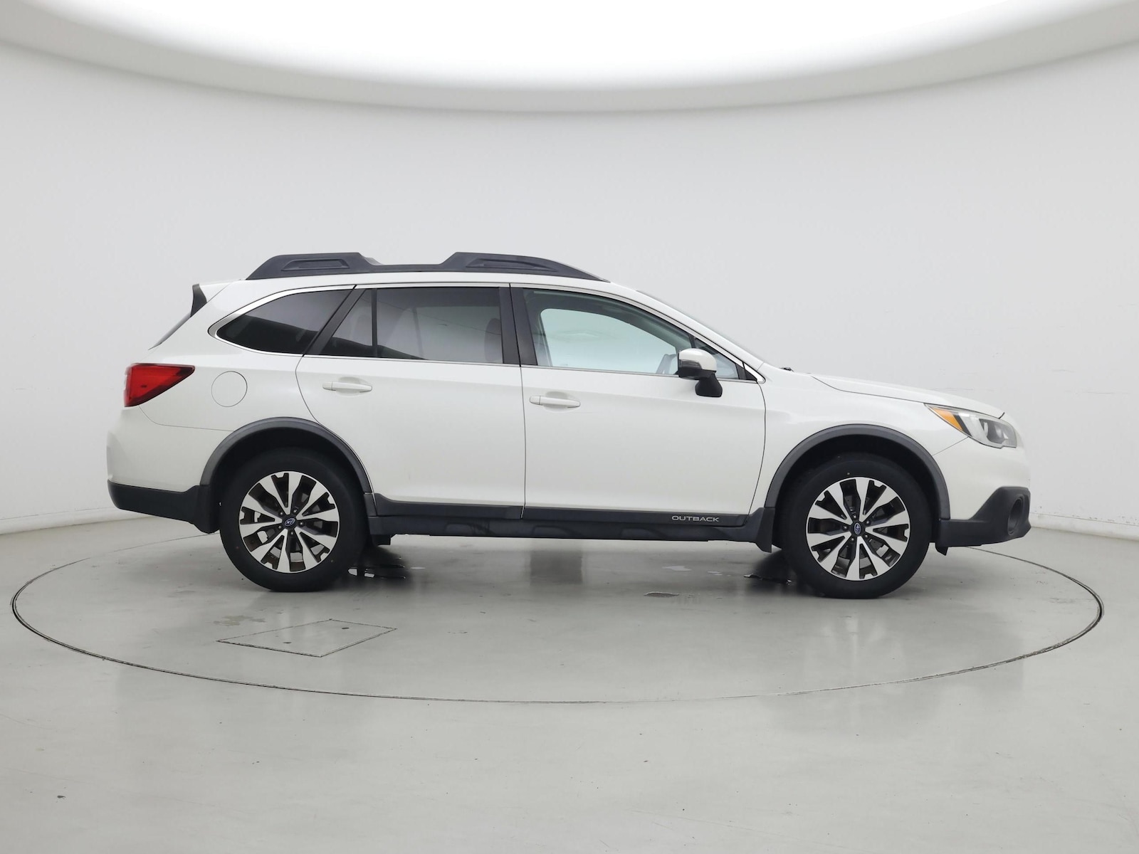 2016 Subaru Outback Limited - Photo 8