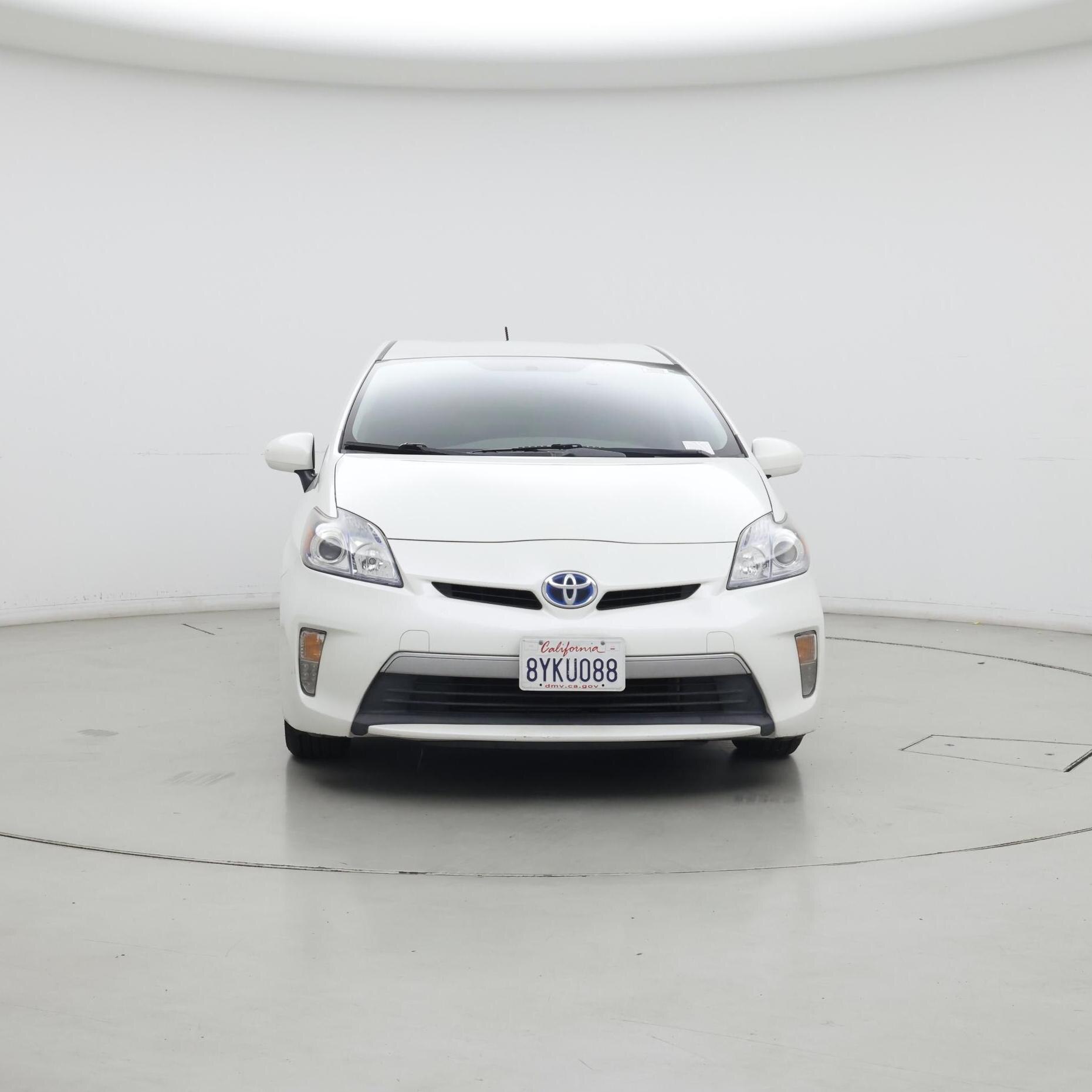 Thumbnail: 2015 Toyota Prius - 5