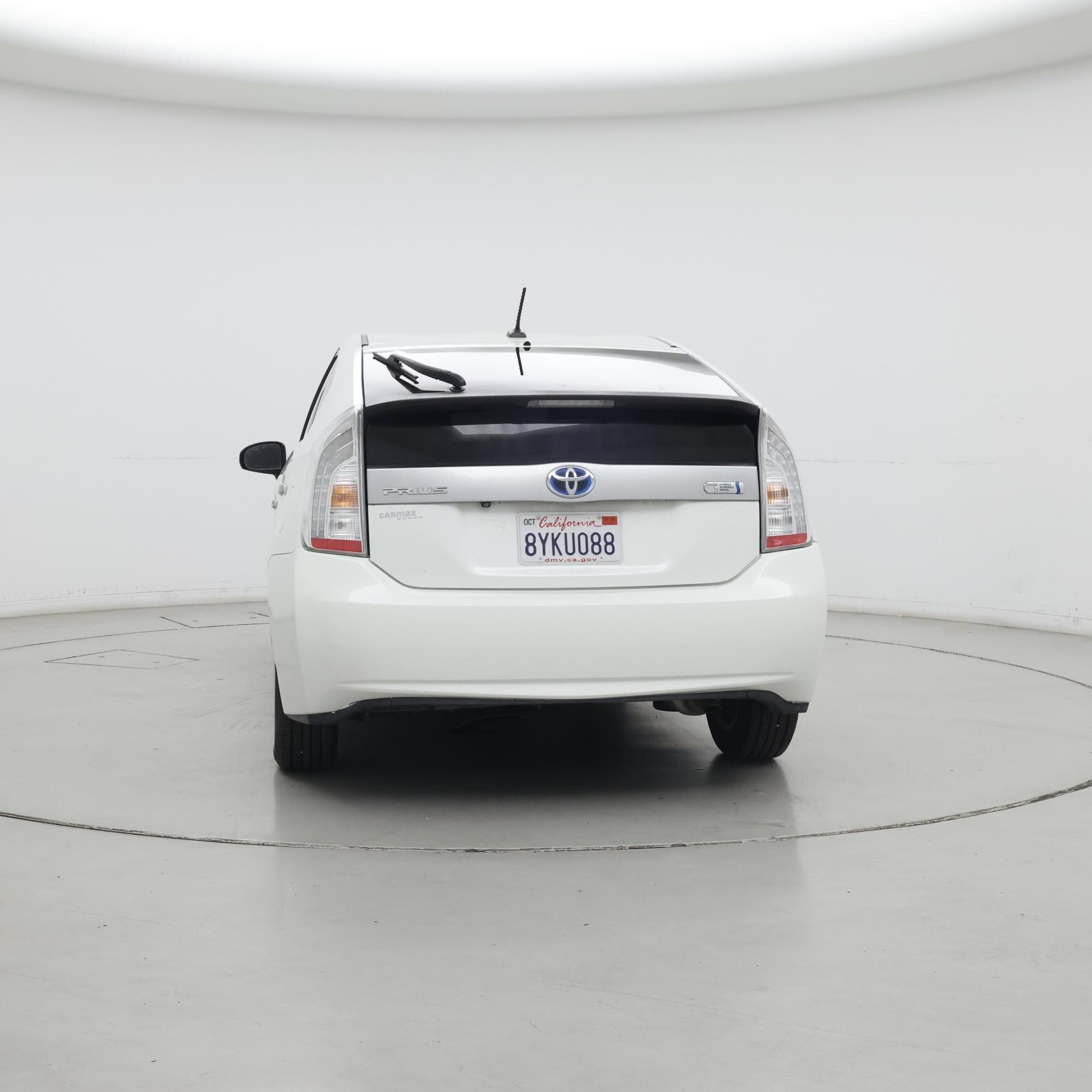 Thumbnail: 2015 Toyota Prius - 6