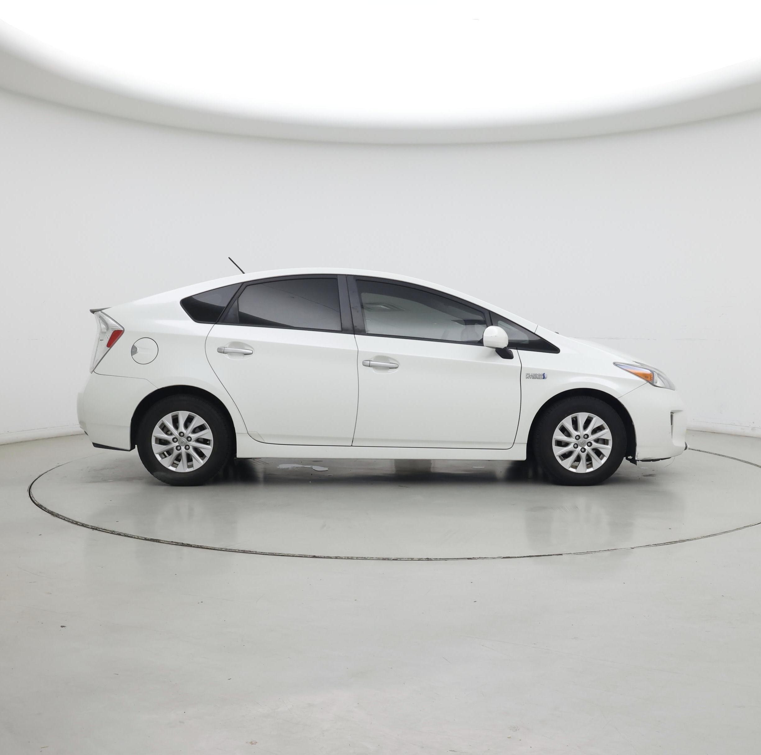 Thumbnail: 2015 Toyota Prius - 7