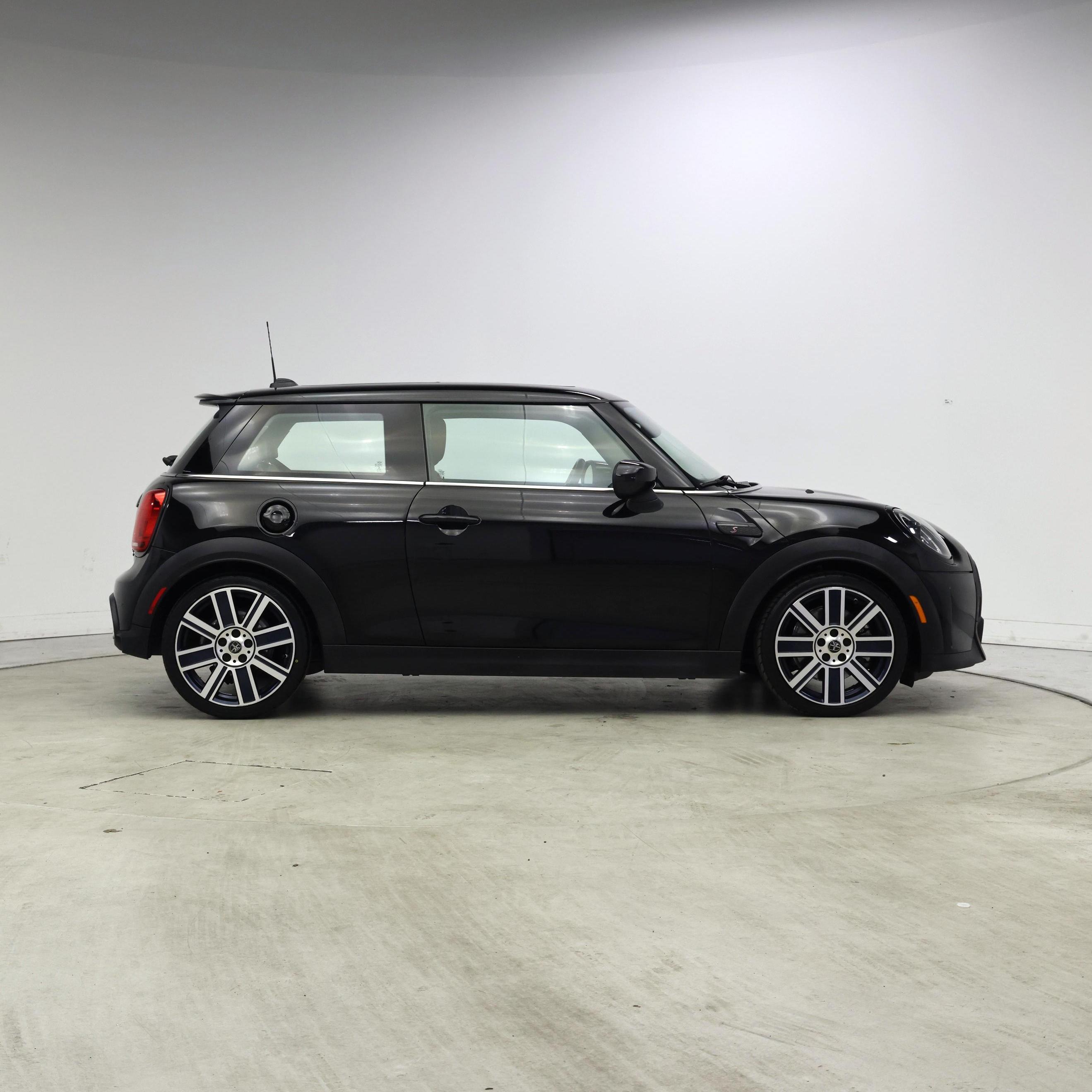 Thumbnail: 2022 MINI Cooper Hardtop - 7