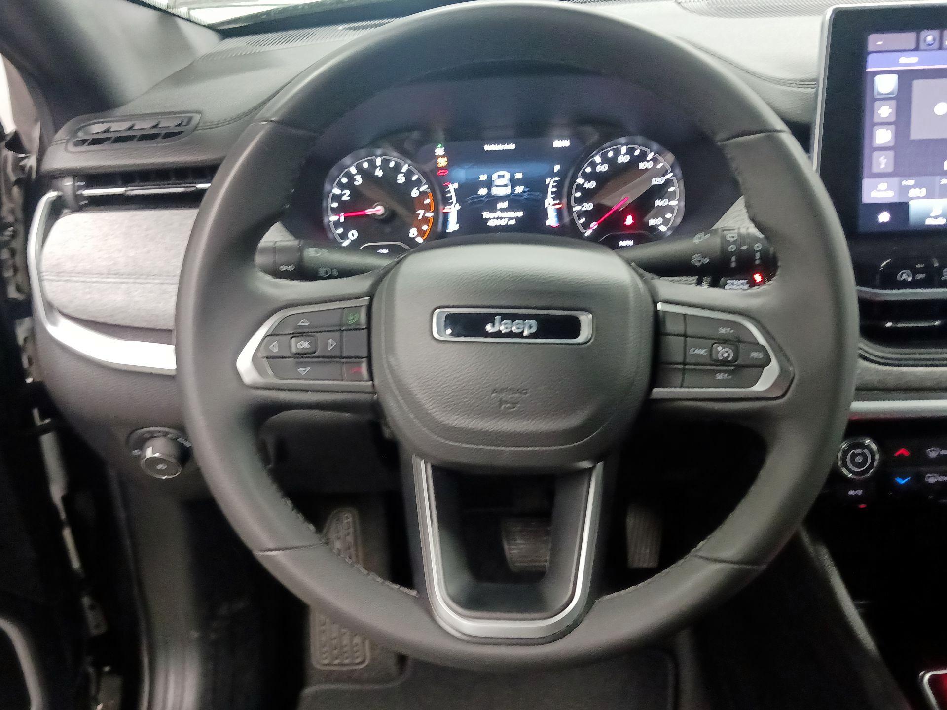 Thumbnail: 2023 Jeep Compass - 10