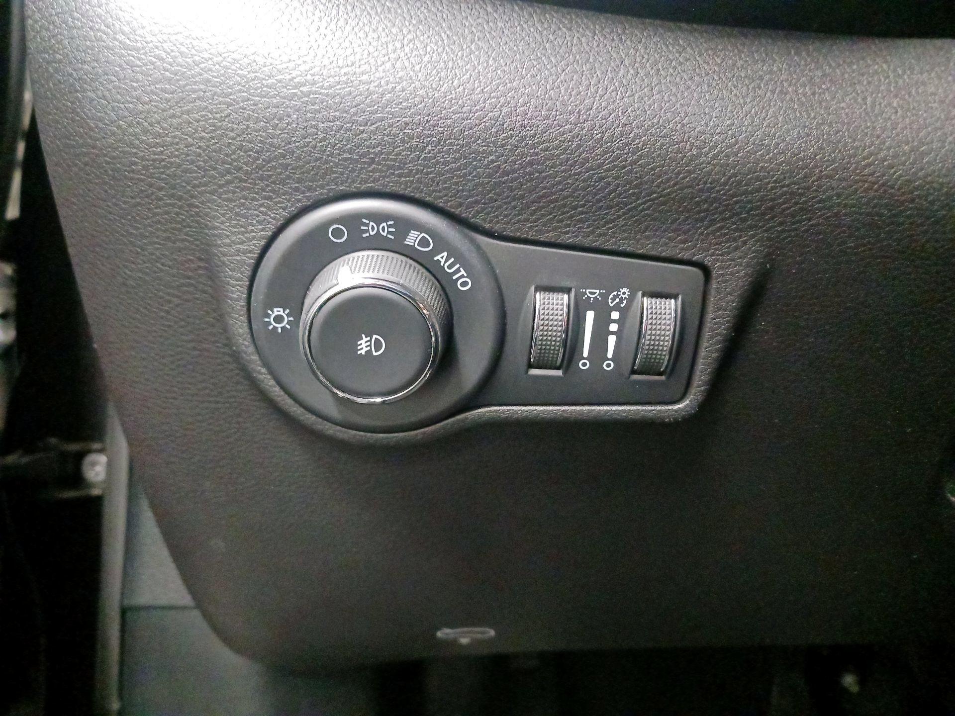 Thumbnail: 2023 Jeep Compass - 13