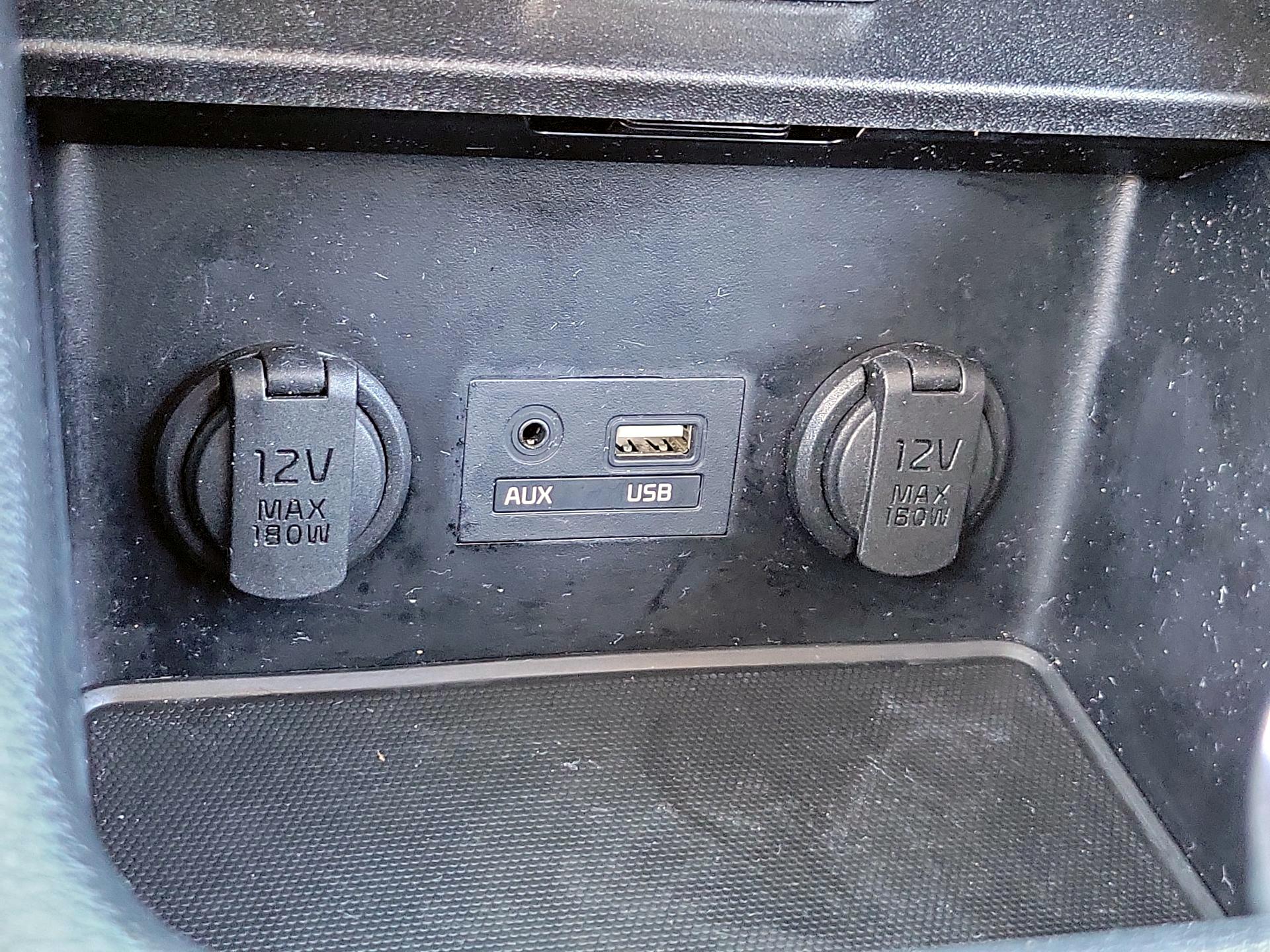 Thumbnail: 2016 Kia Forte - 18