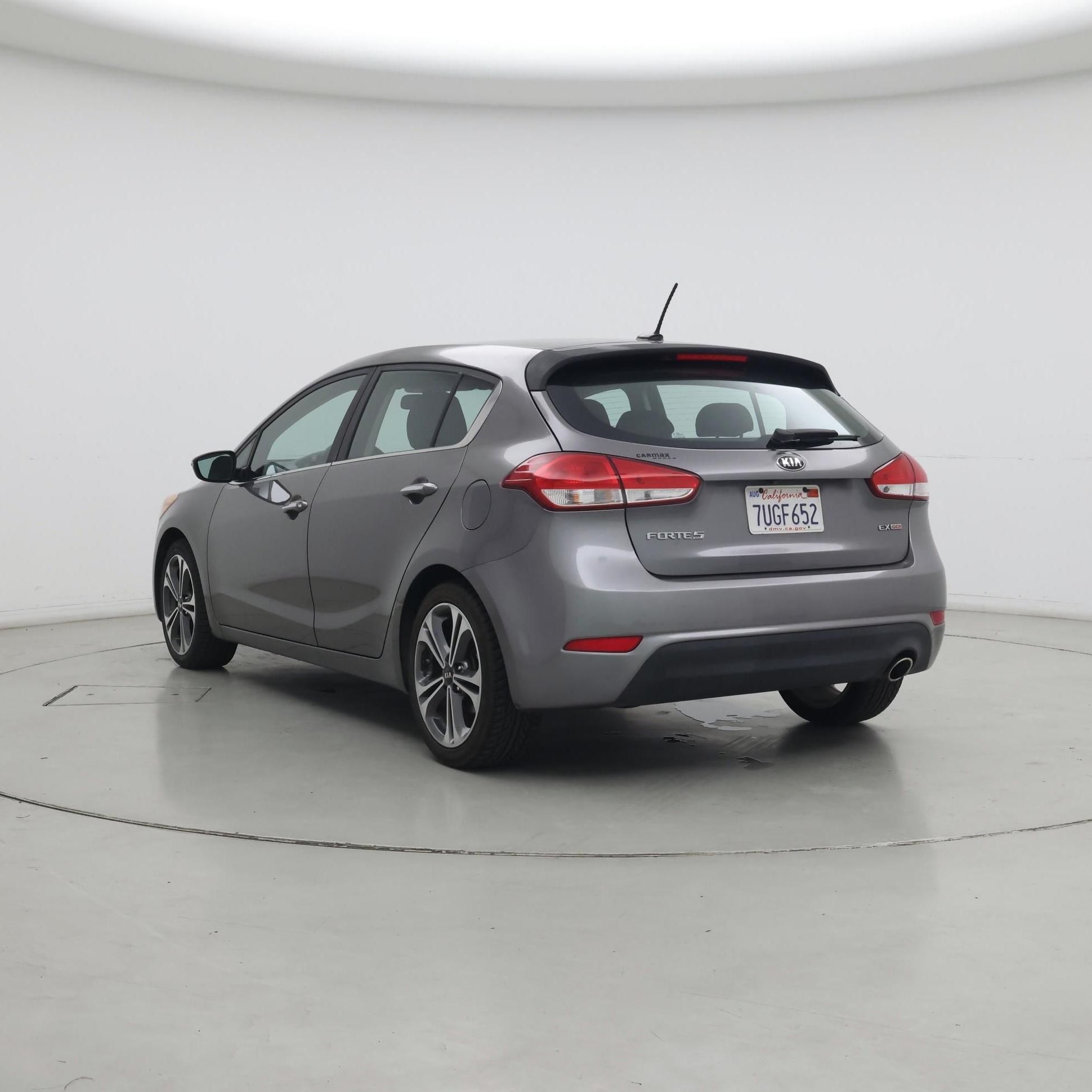 Thumbnail: 2016 Kia Forte - 2