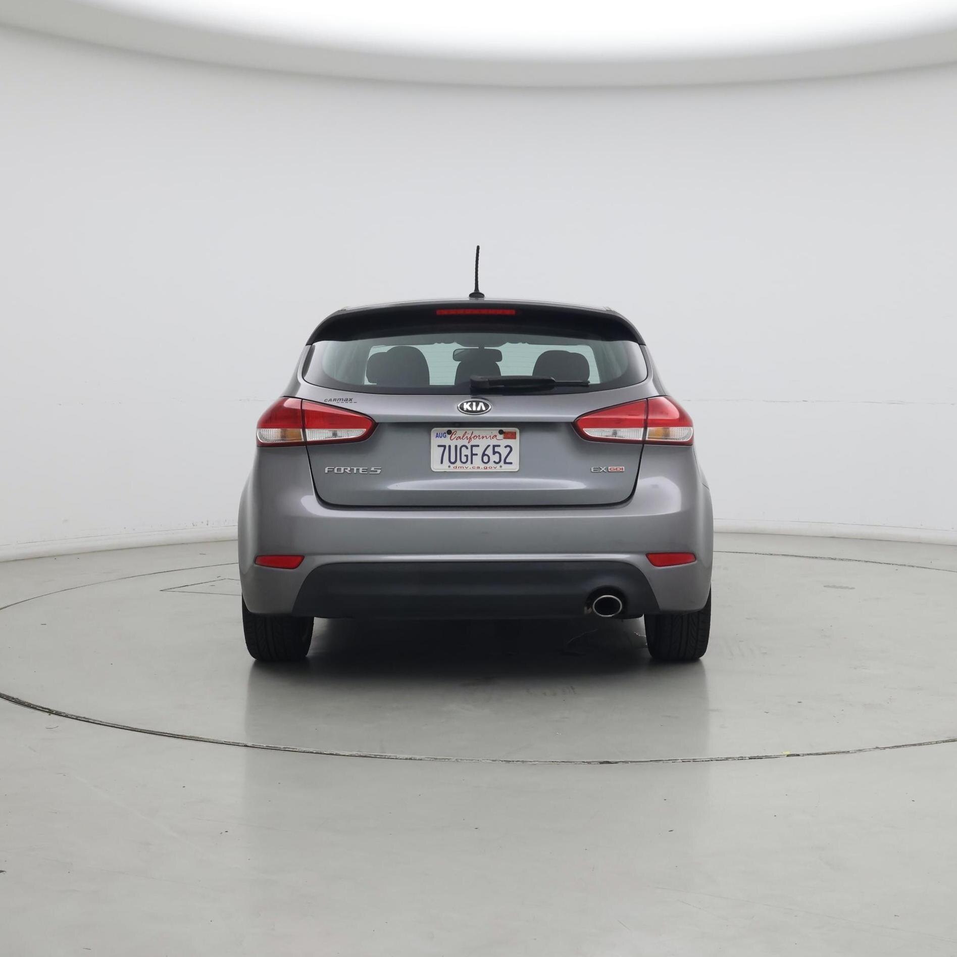 Thumbnail: 2016 Kia Forte - 6