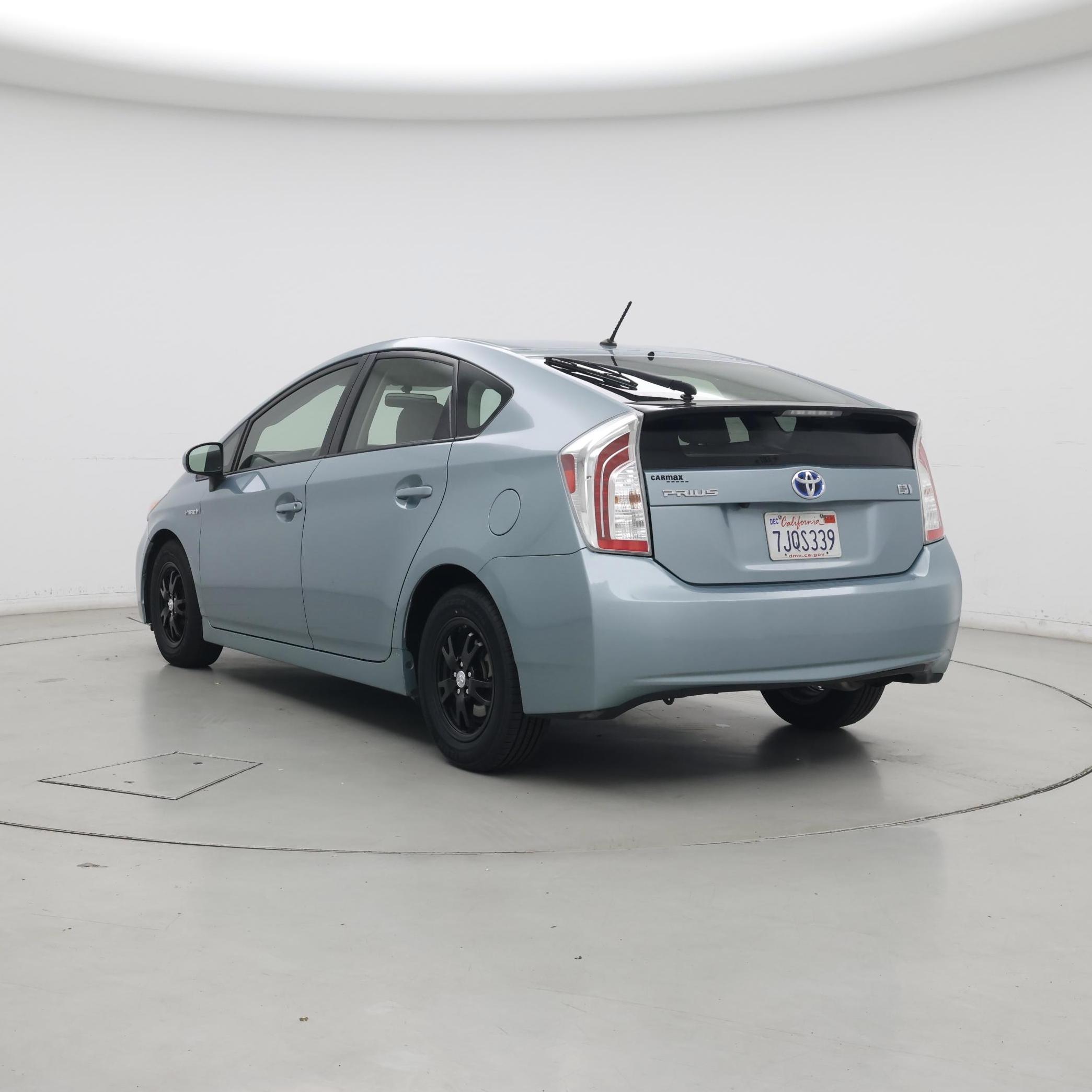 Thumbnail: 2015 Toyota Prius - 2