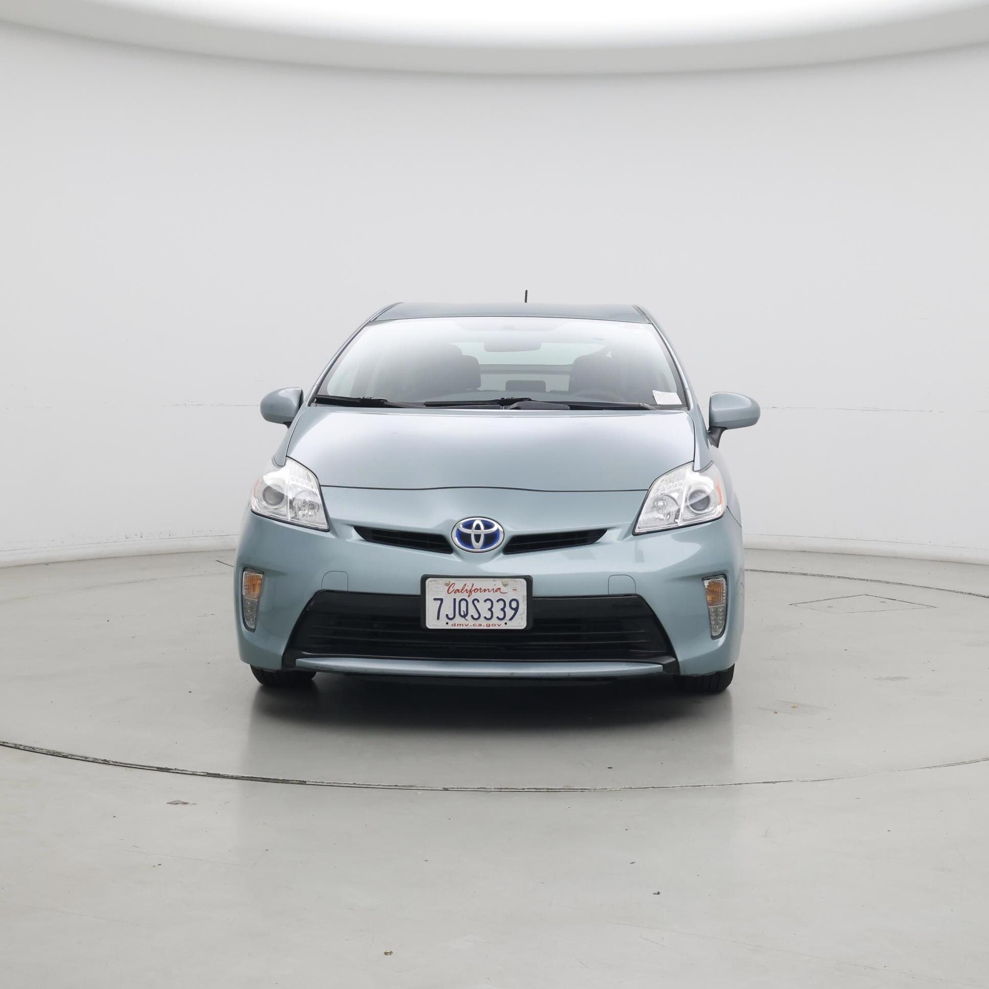 Thumbnail: 2015 Toyota Prius - 5