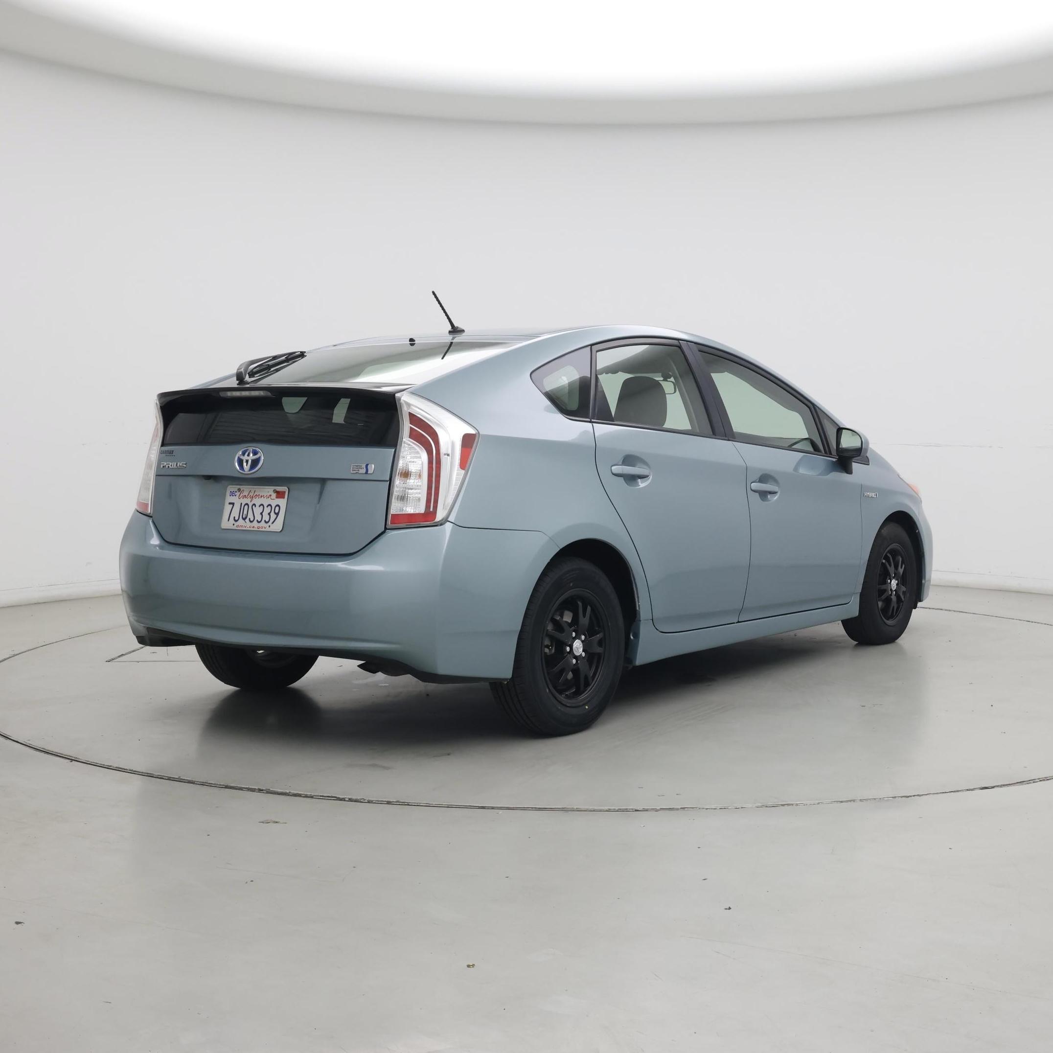 Thumbnail: 2015 Toyota Prius - 8