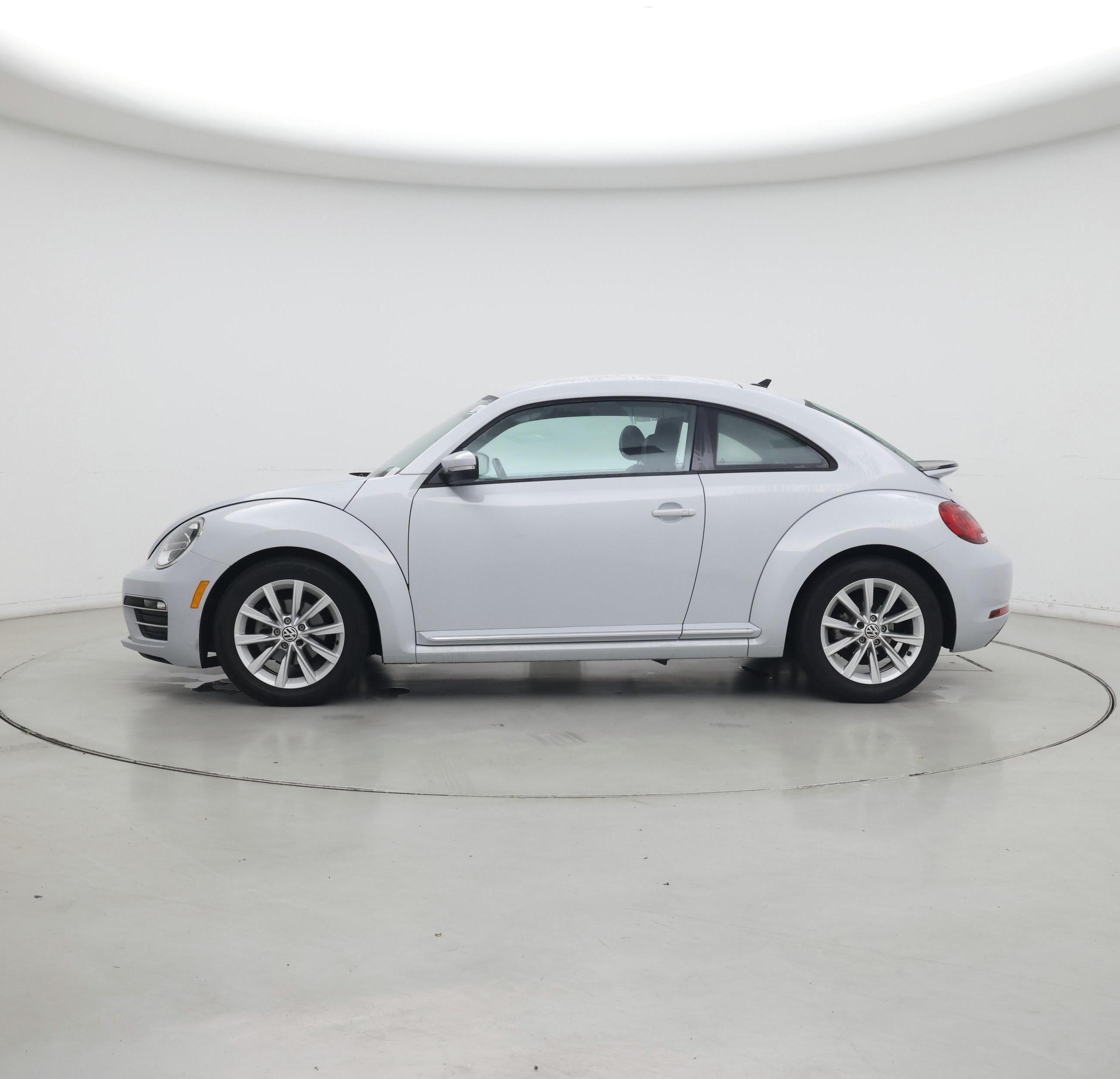 Thumbnail: 2017 Volkswagen Beetle - 3