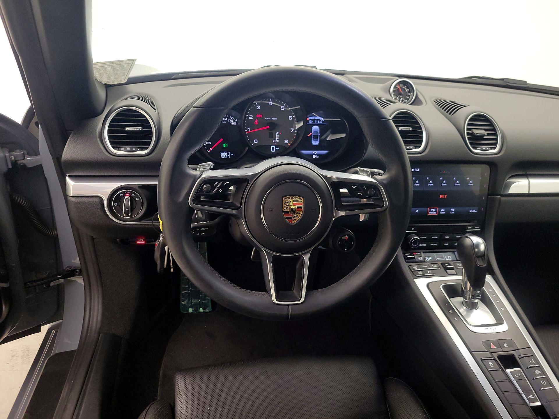 Thumbnail: 2023 Porsche 718 Boxster - 10