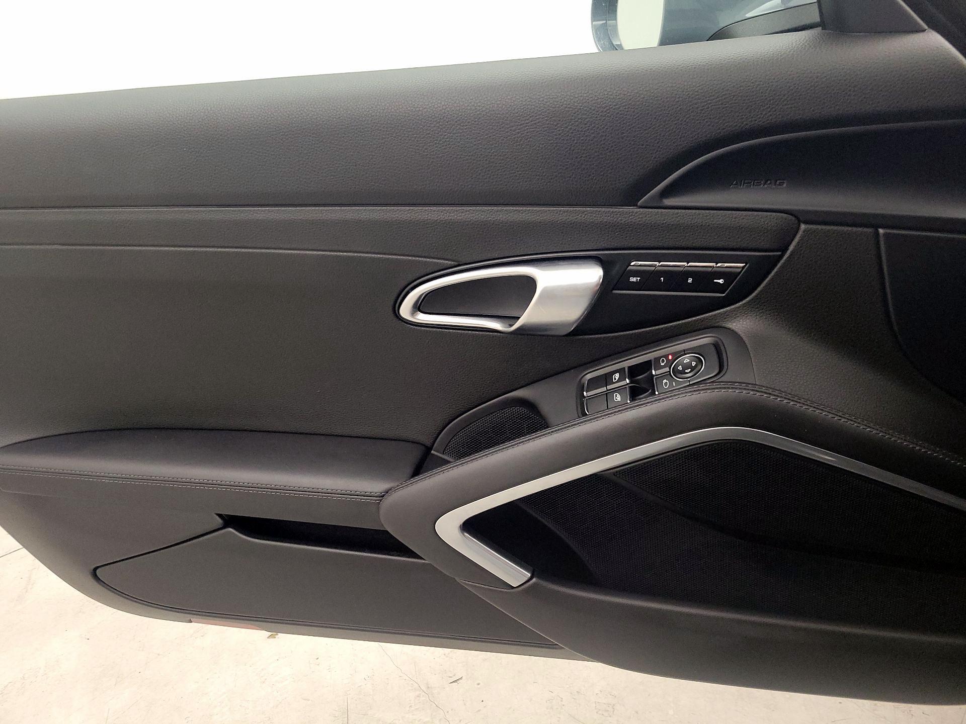 Thumbnail: 2023 Porsche 718 Boxster - 12