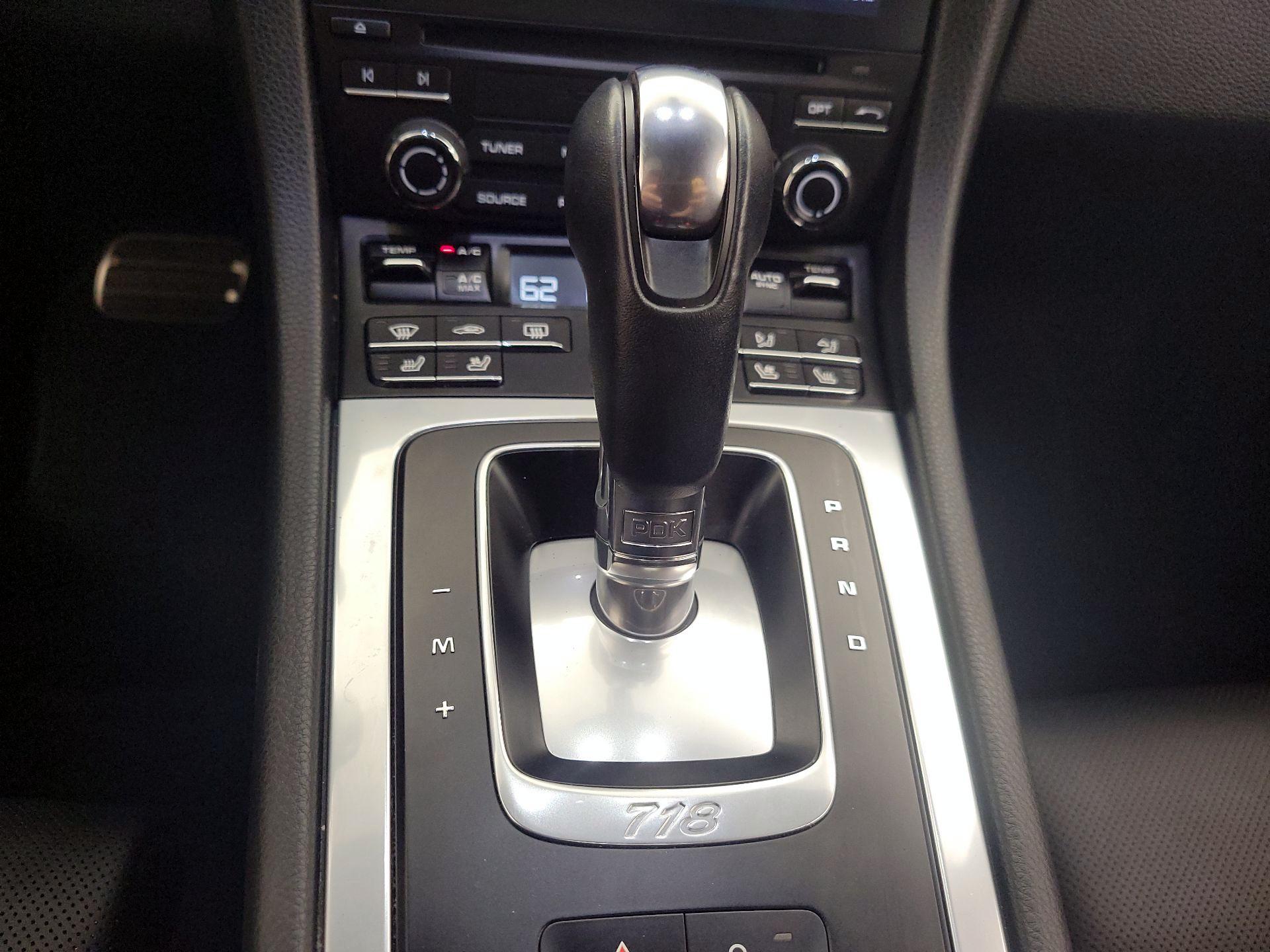 Thumbnail: 2023 Porsche 718 Boxster - 17