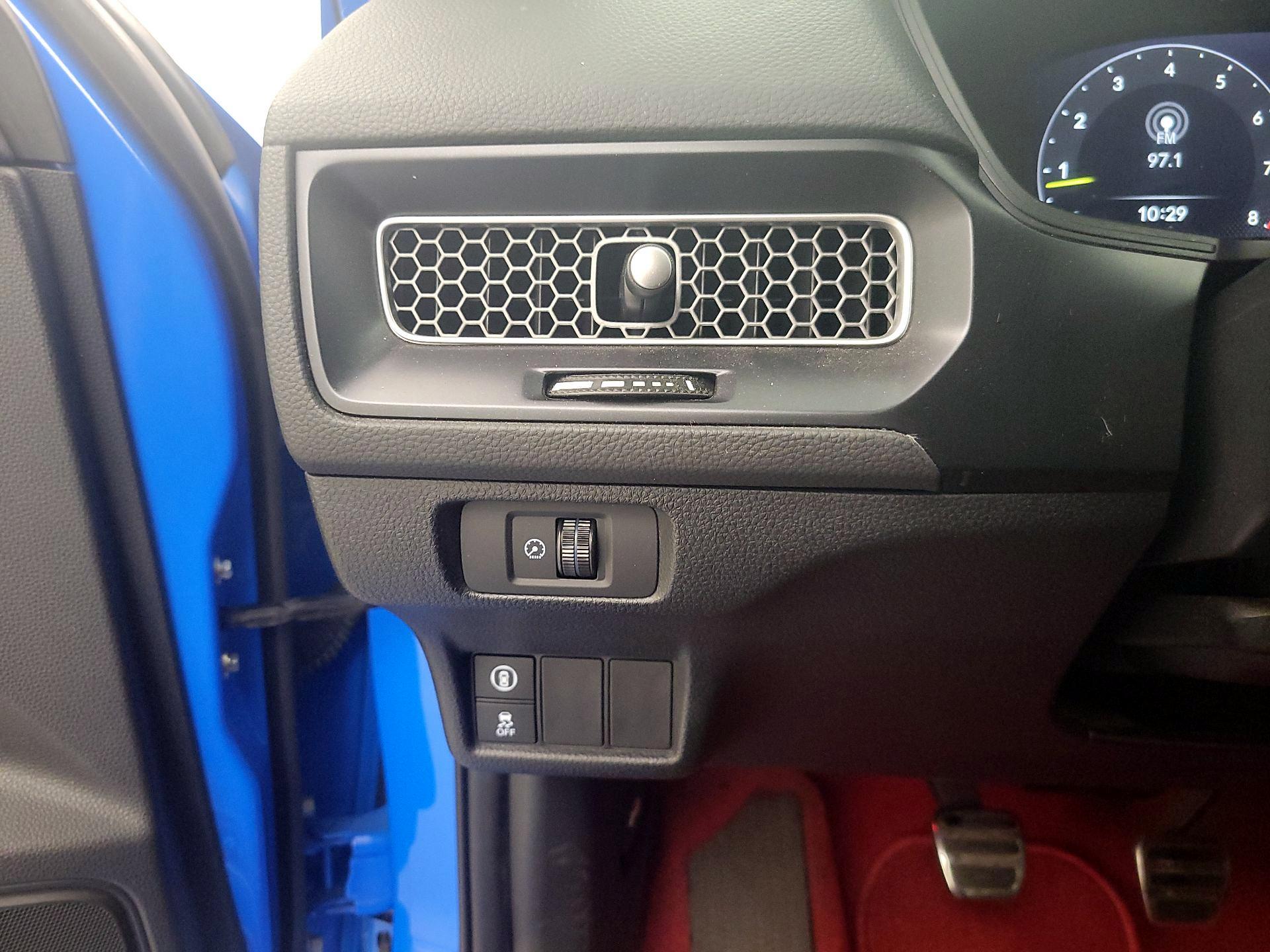 Thumbnail: 2023 Honda Civic - 13