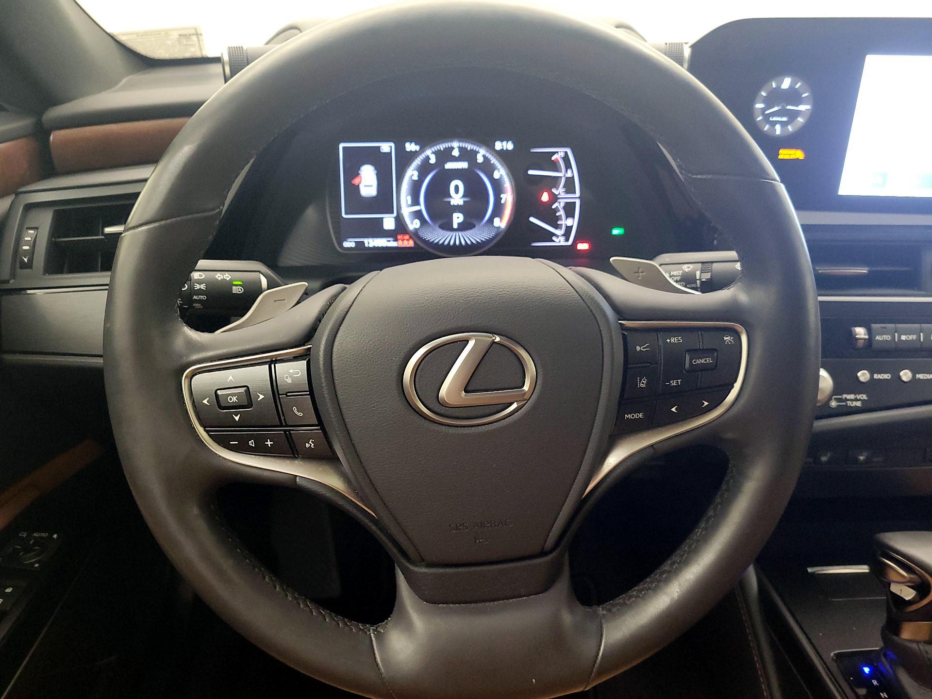 Thumbnail: 2023 Lexus ES - 10