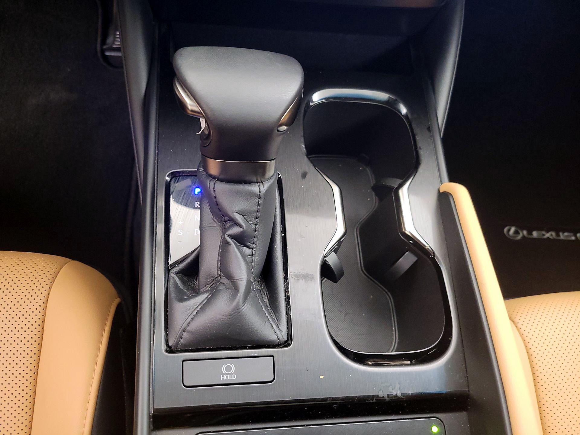 Thumbnail: 2023 Lexus ES - 16