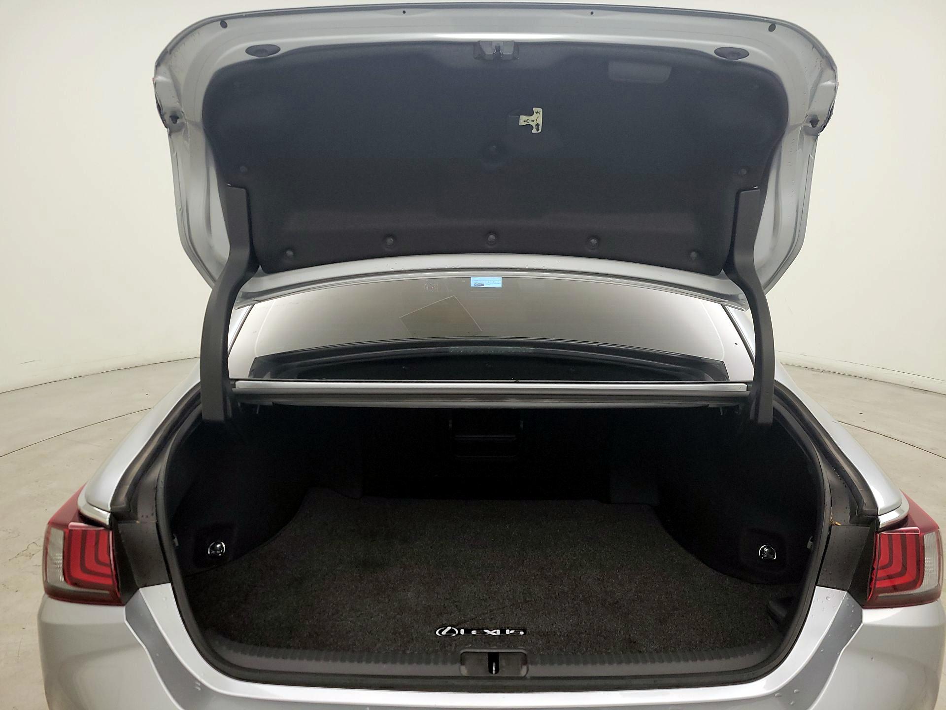 Thumbnail: 2023 Lexus ES - 19