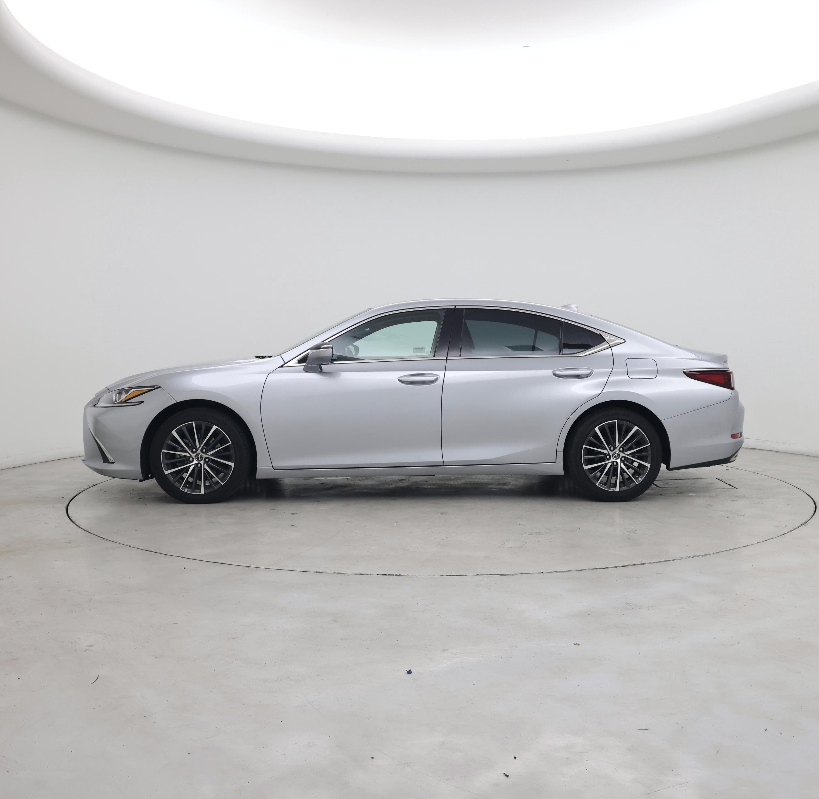 Thumbnail: 2023 Lexus ES - 3