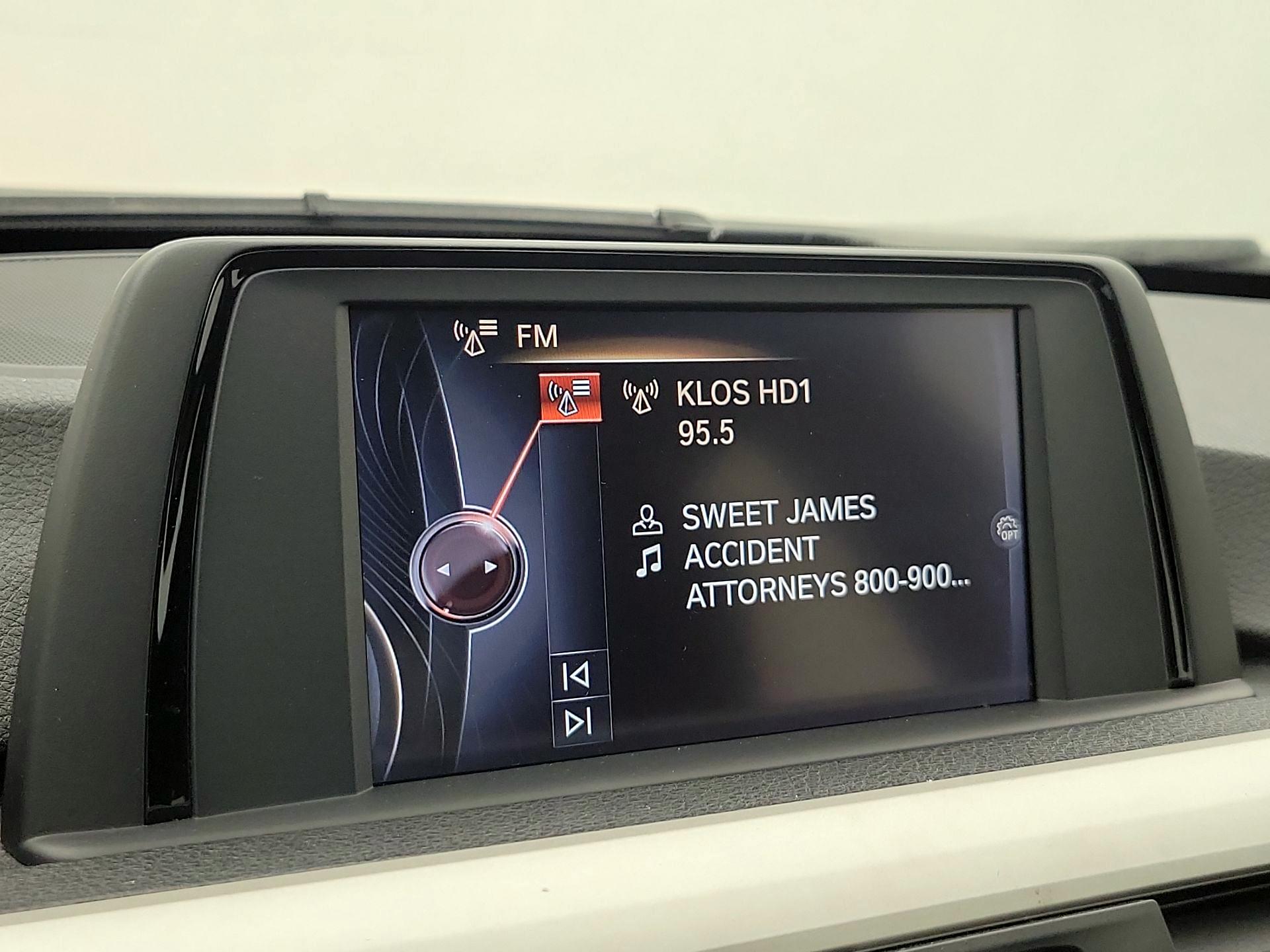 Thumbnail: 2016 BMW 3 Series - 15