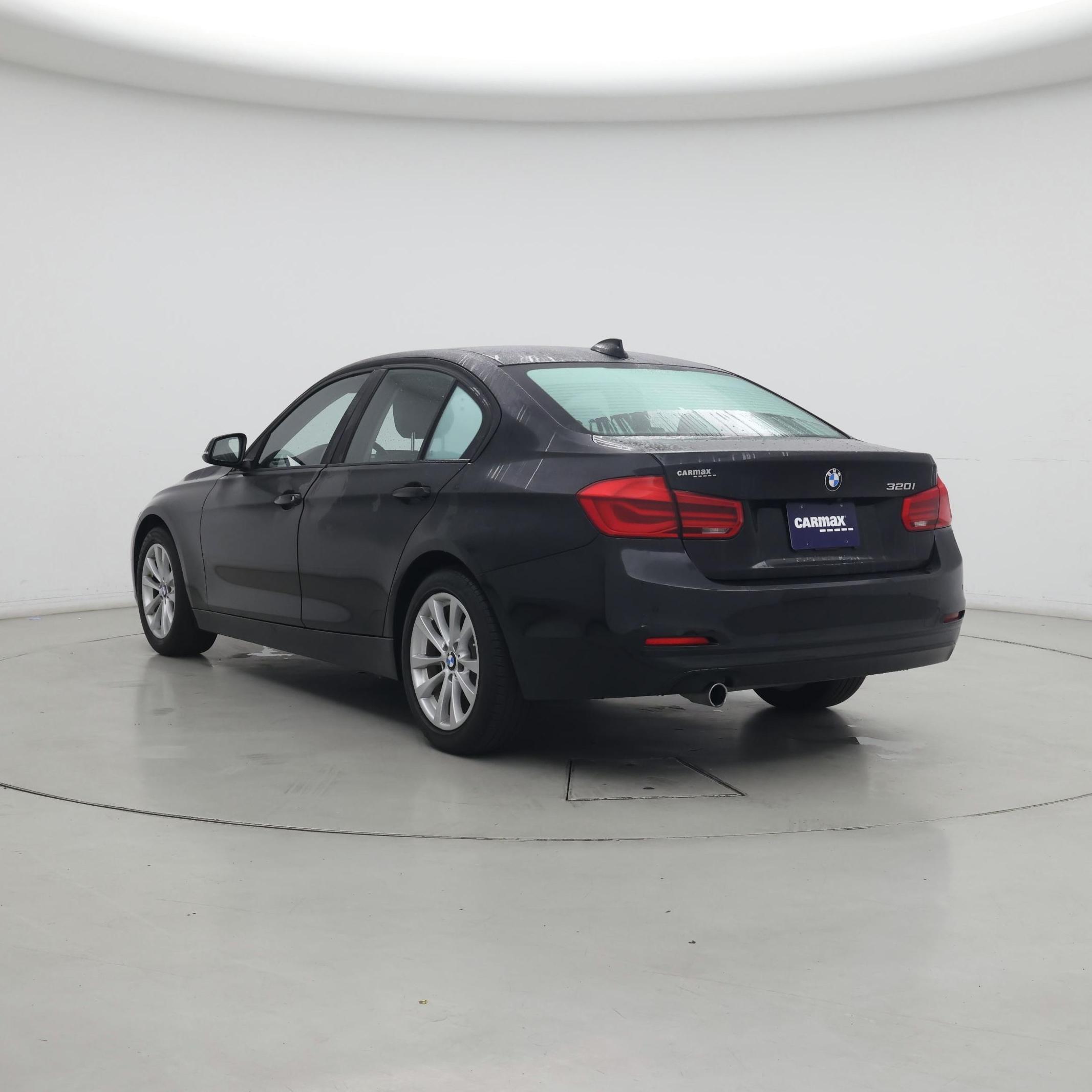 Thumbnail: 2016 BMW 3 Series - 2