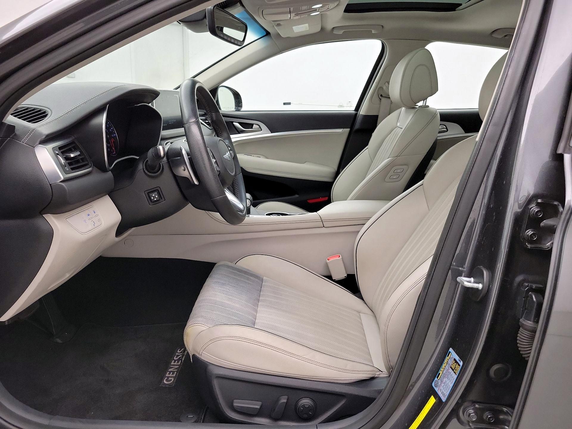 Thumbnail: 2019 Genesis G70 - 11