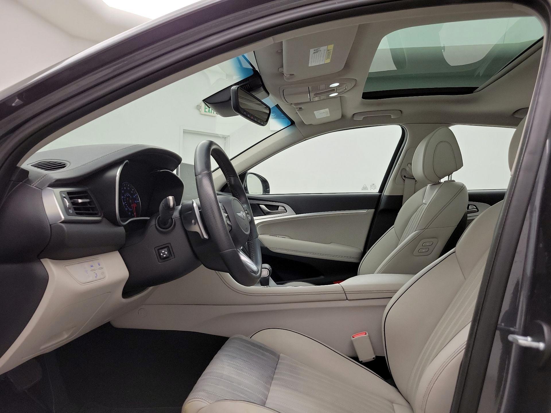 Thumbnail: 2019 Genesis G70 - 20